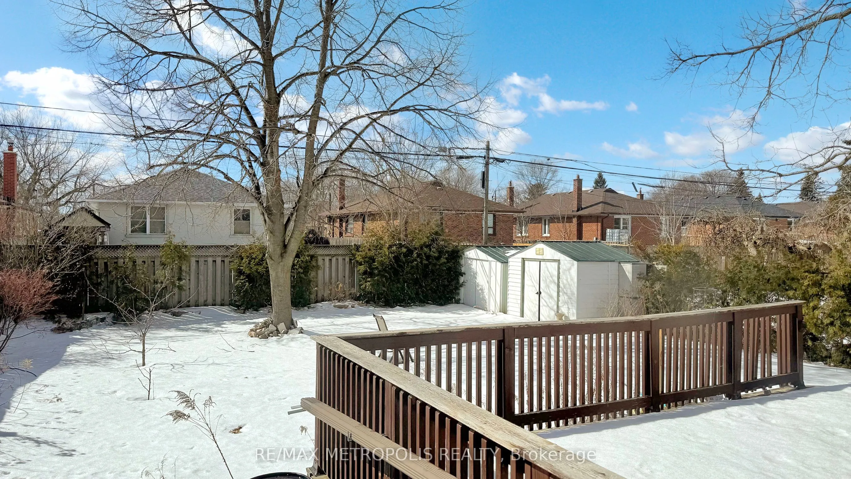 16 PERIVALE Crescent