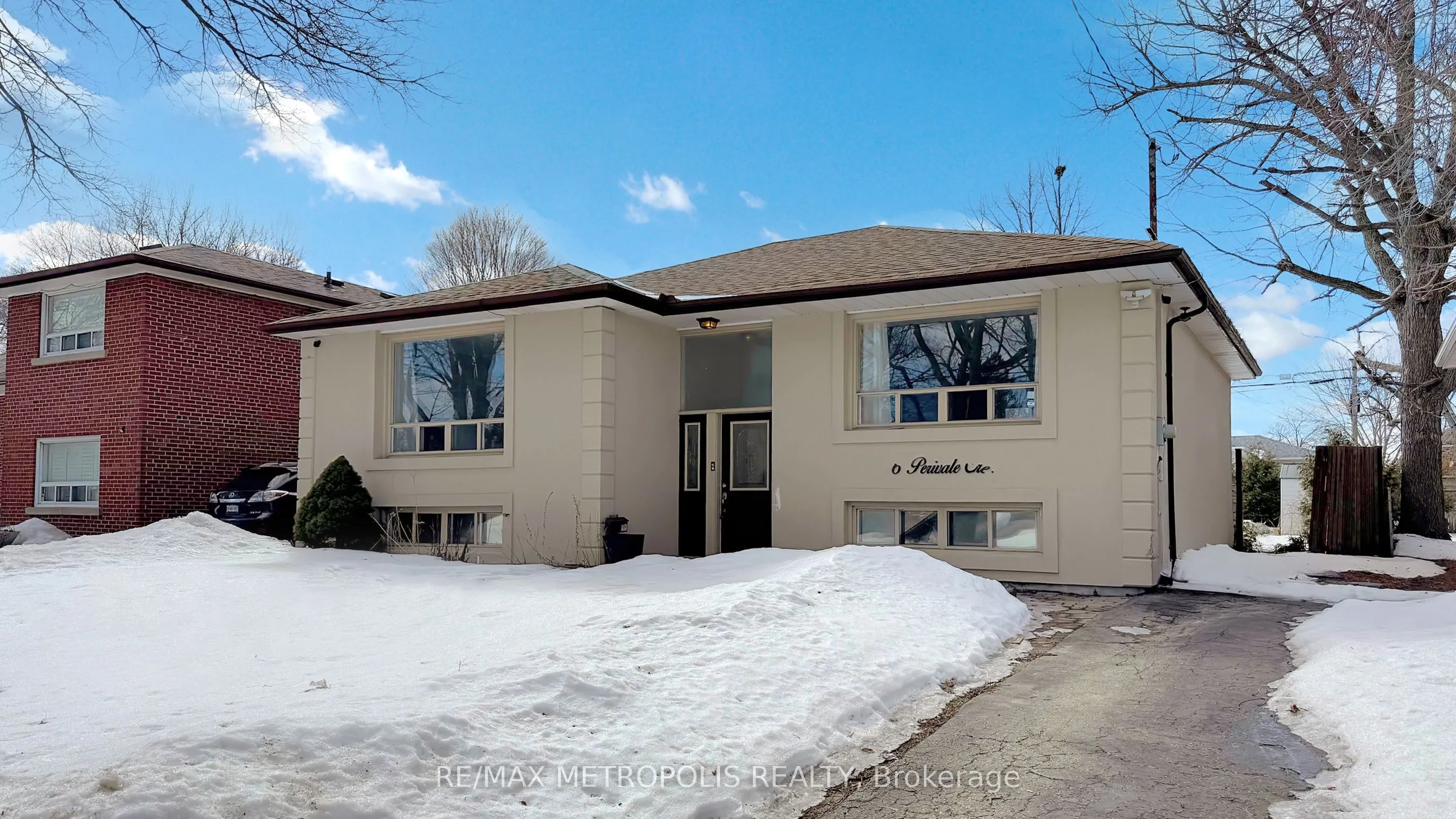 16 PERIVALE Crescent