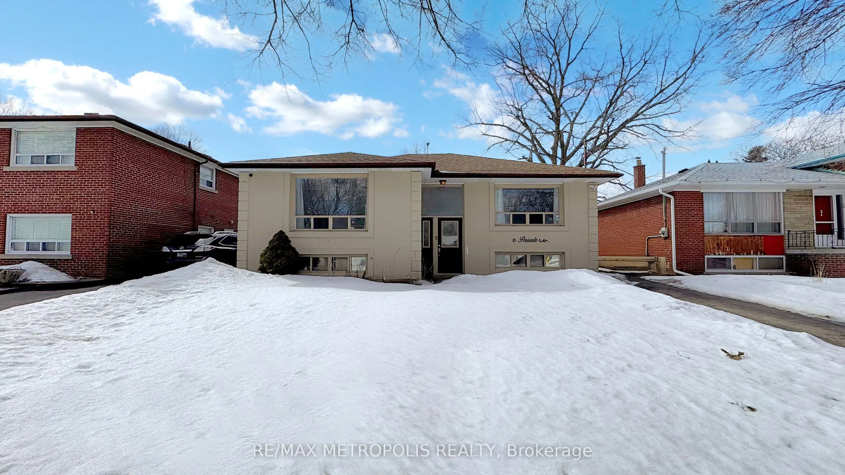 16 PERIVALE Crescent