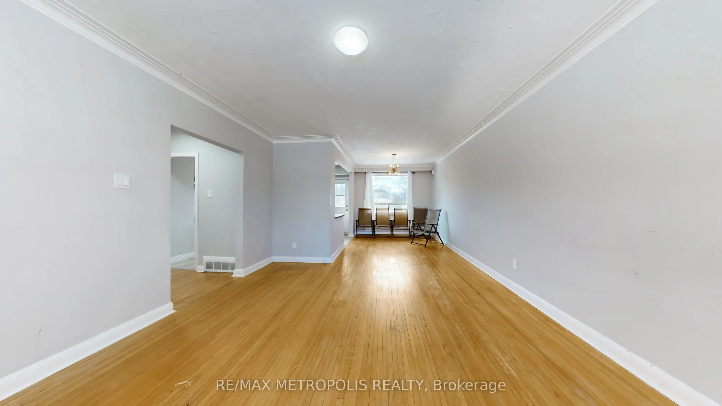 16 PERIVALE Crescent