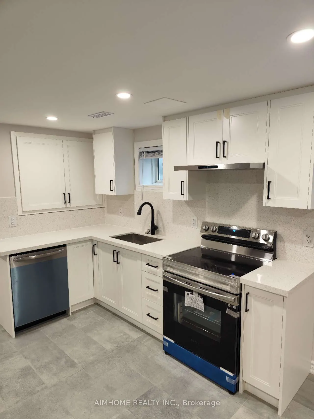 4 Hollingworth Drive, #BSMT