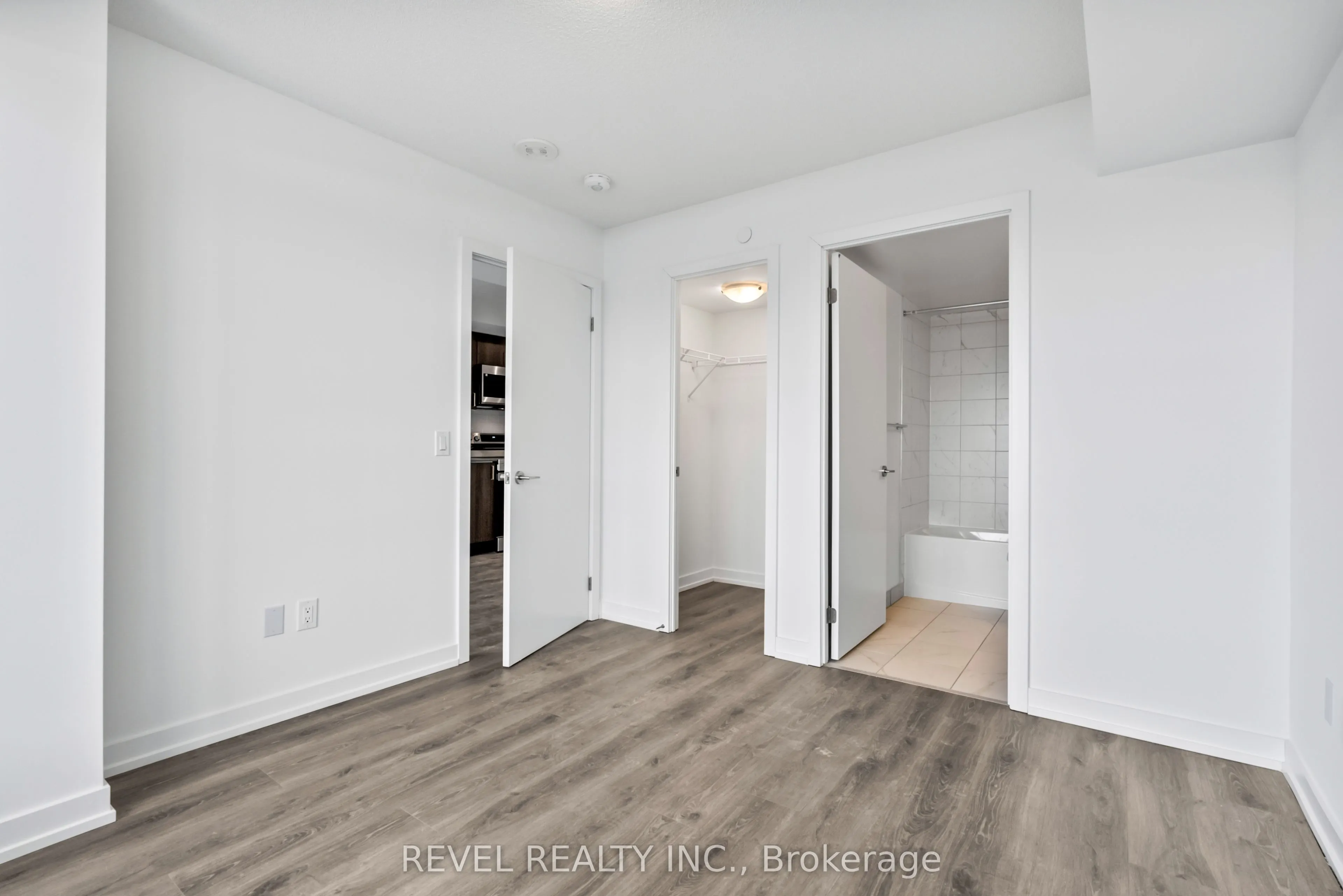 1435 Celebration Drive, #417