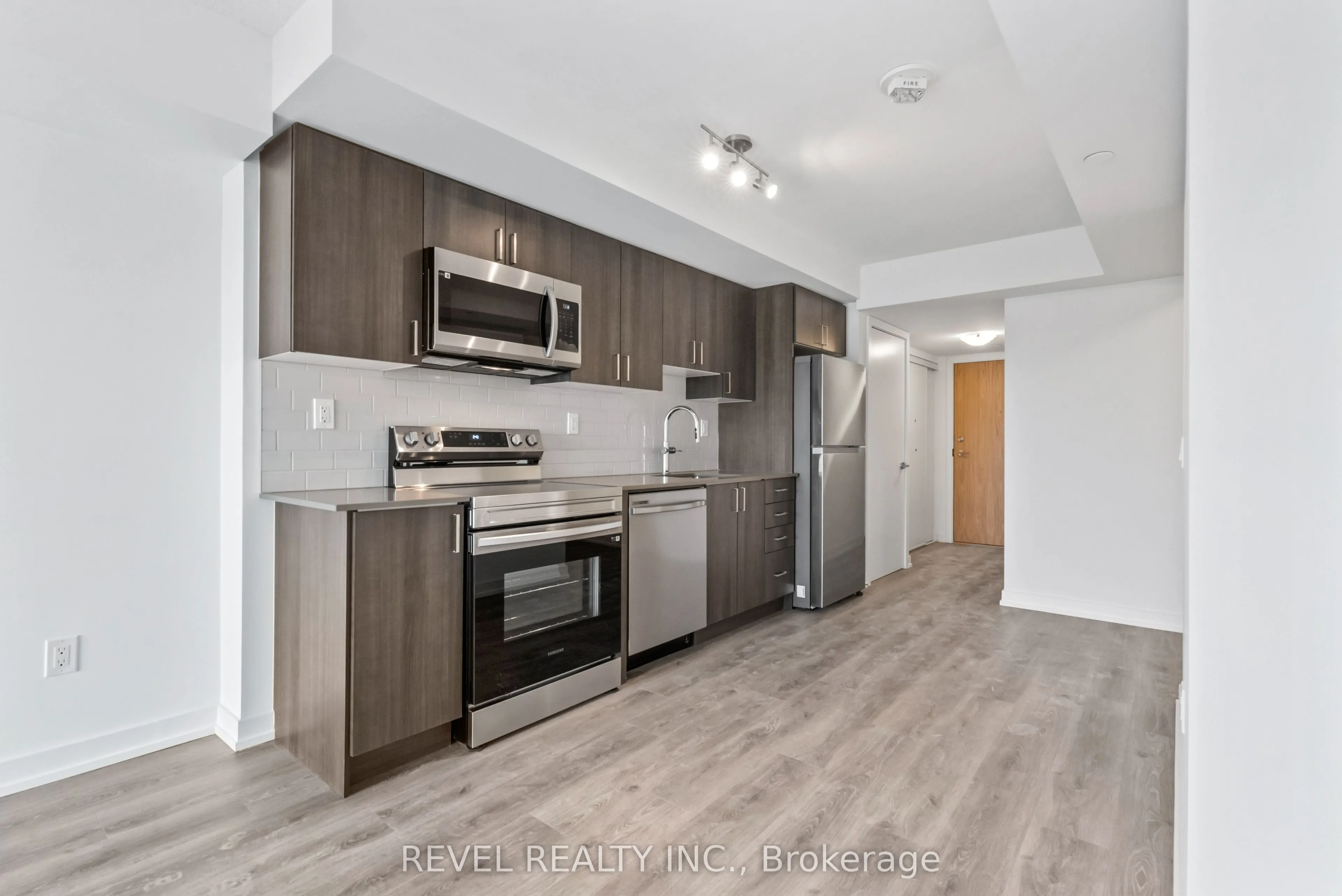 1435 Celebration Drive, #417