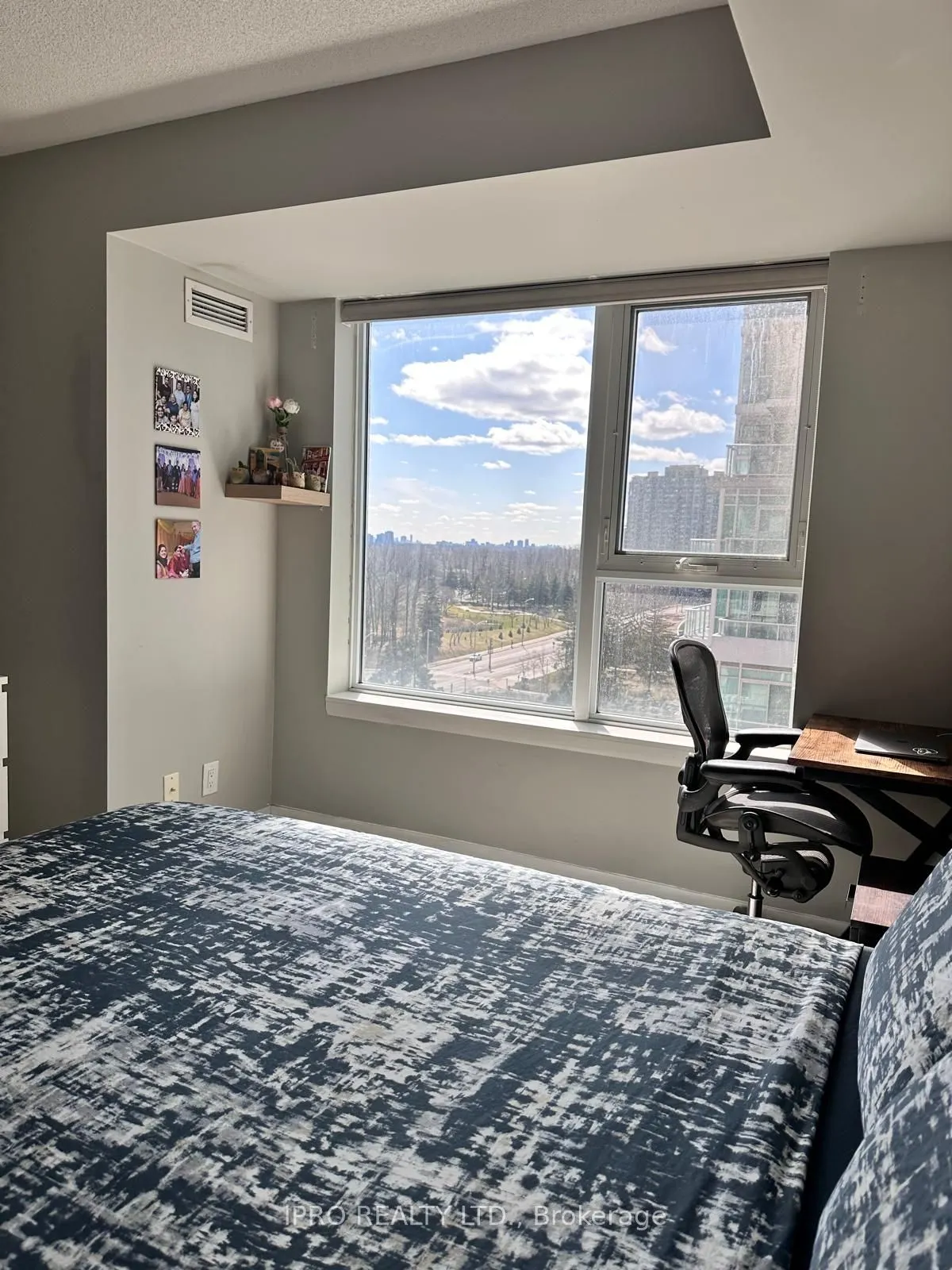 25 Town Centre Court, #1008