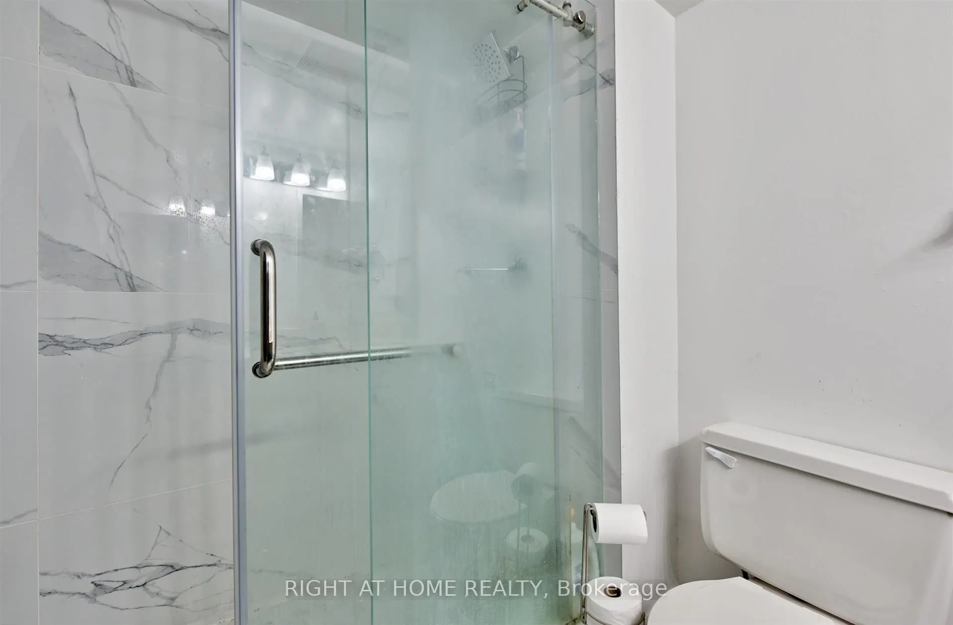 5580 Sheppard Avenue E, #220