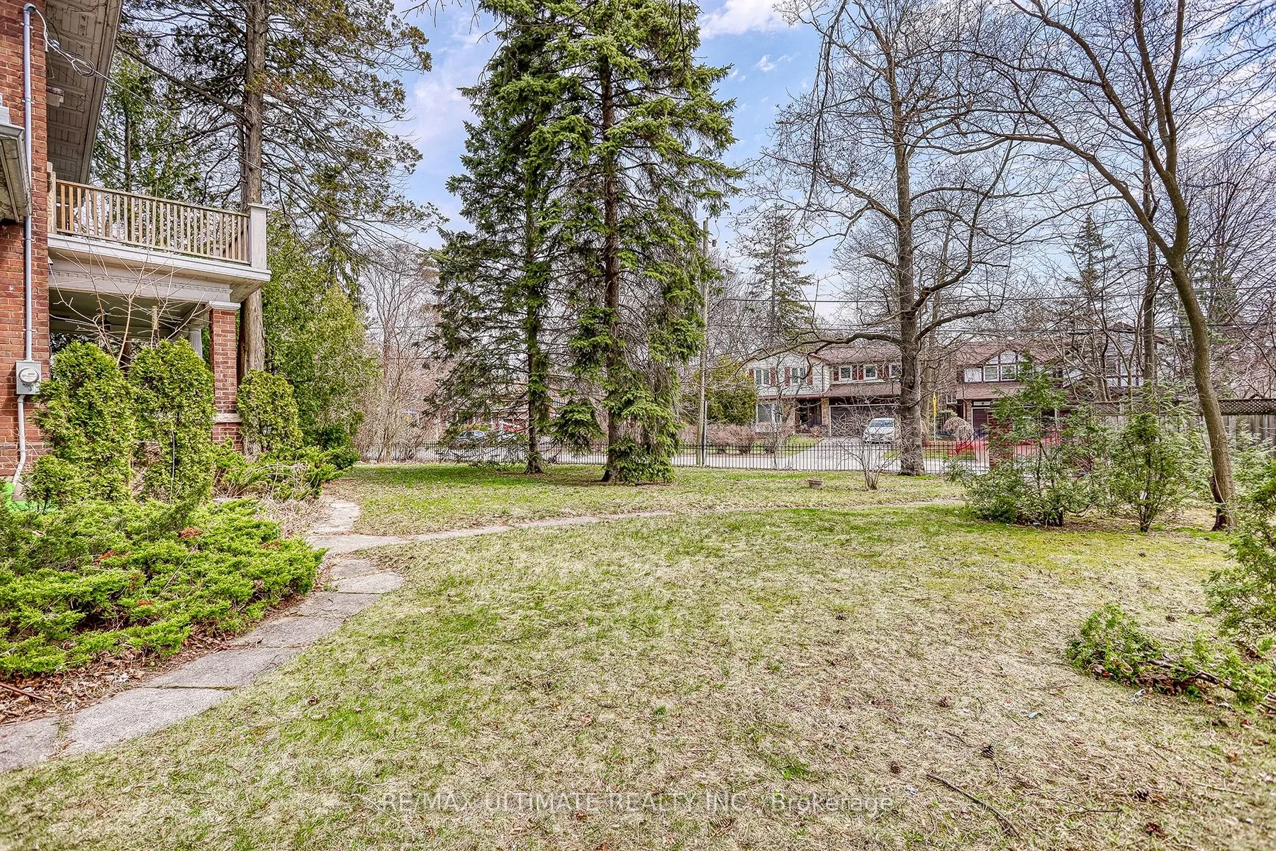 456 Manse Road