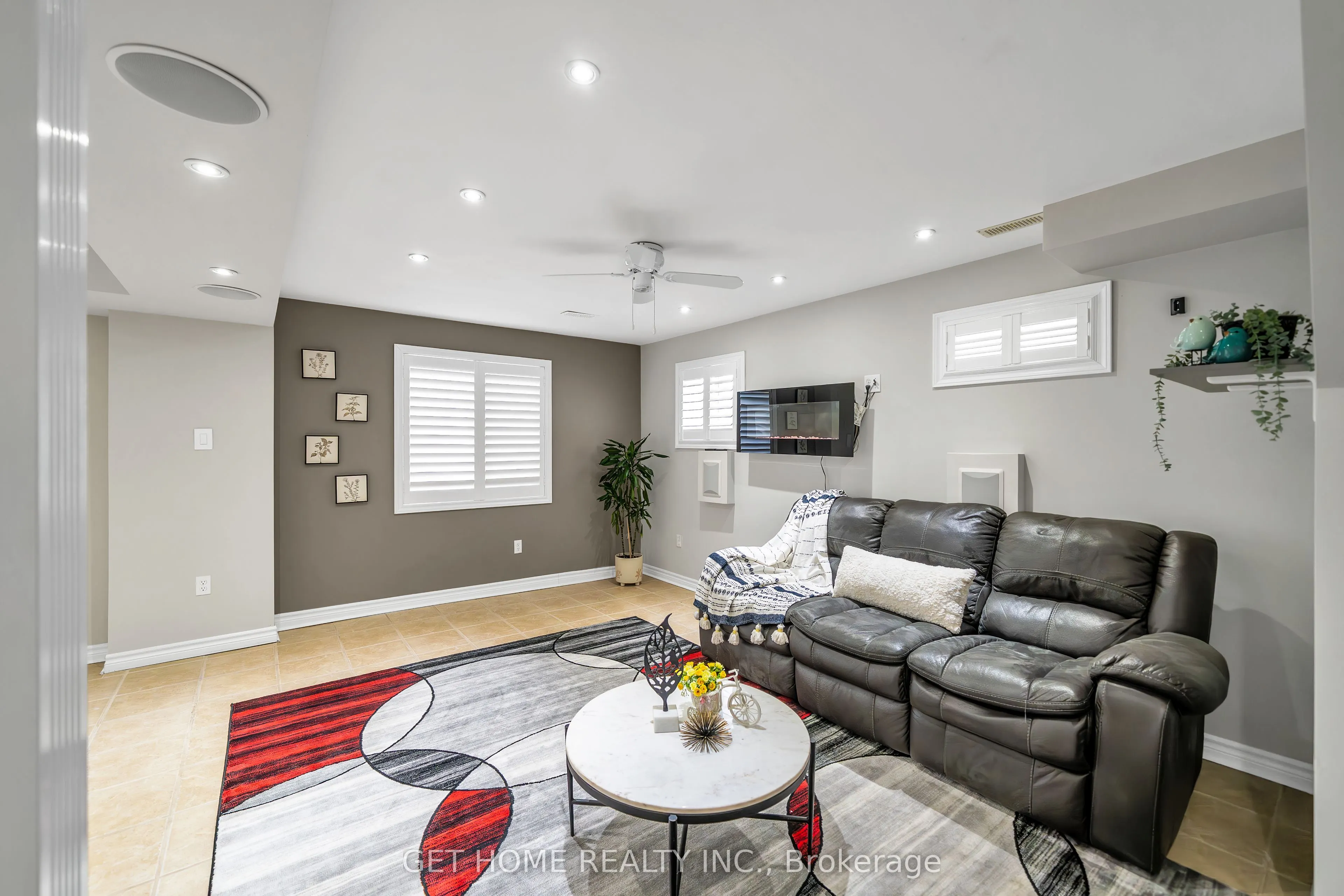 1880 Birchview Drive