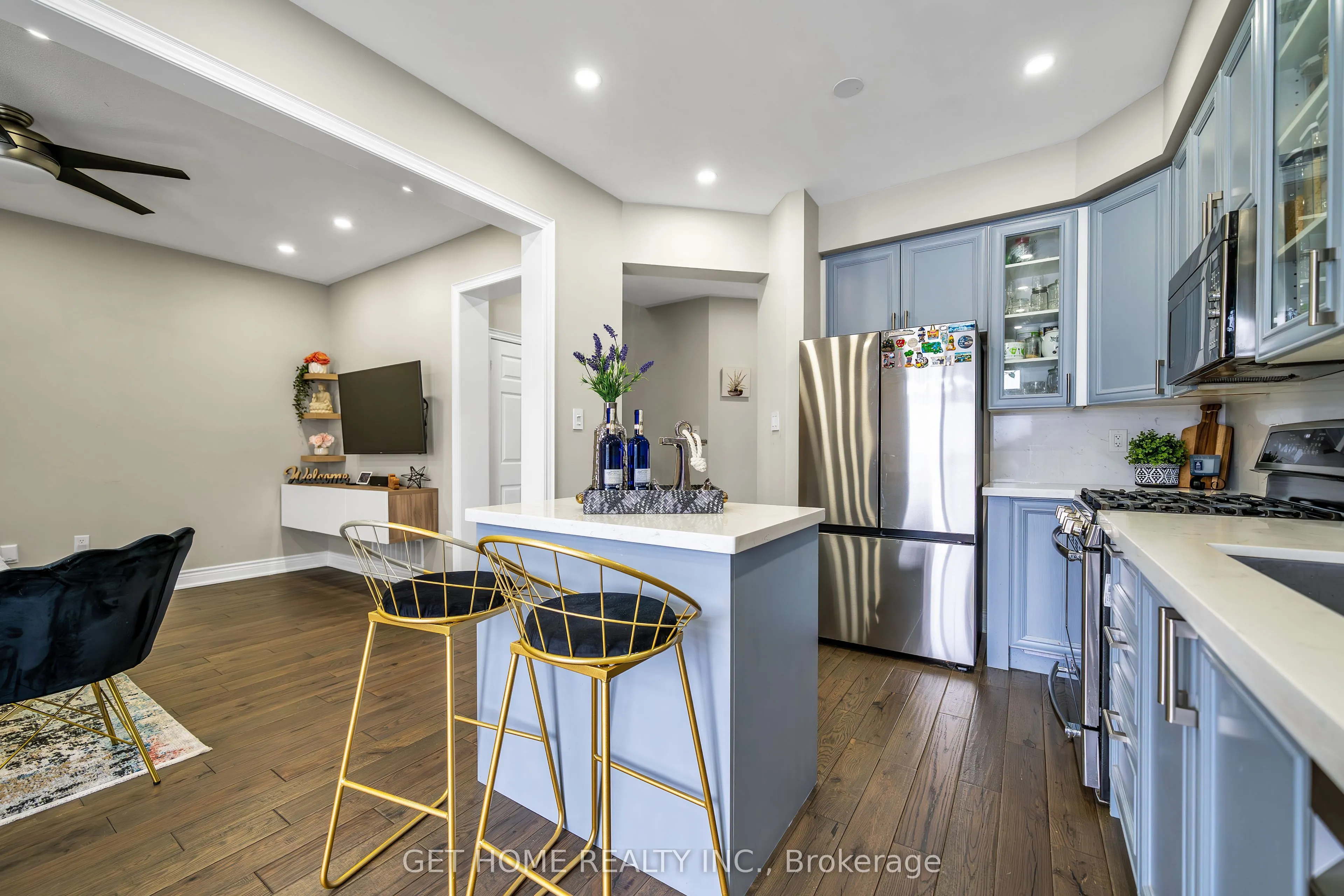 1880 Birchview Drive