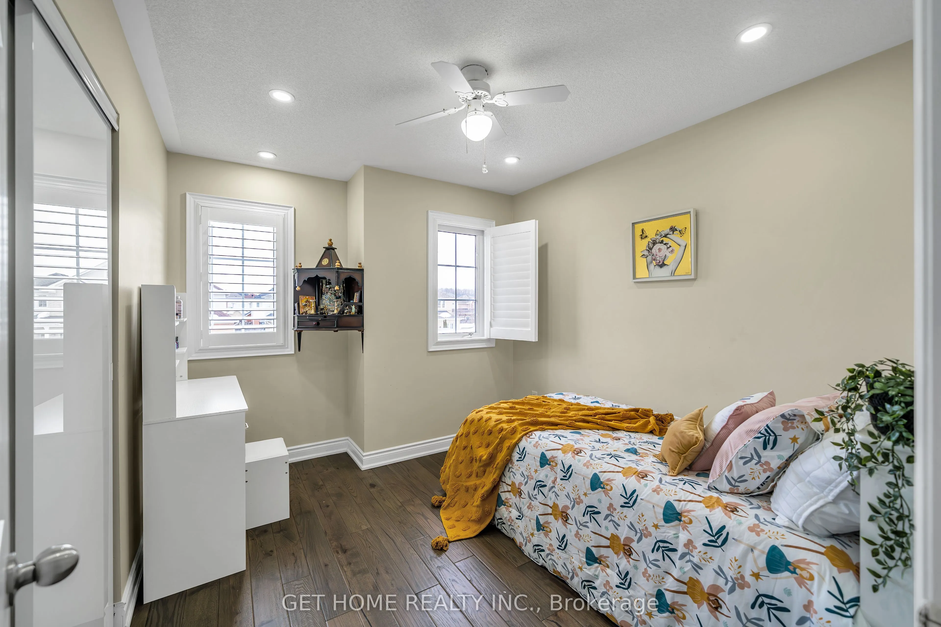 1880 Birchview Drive