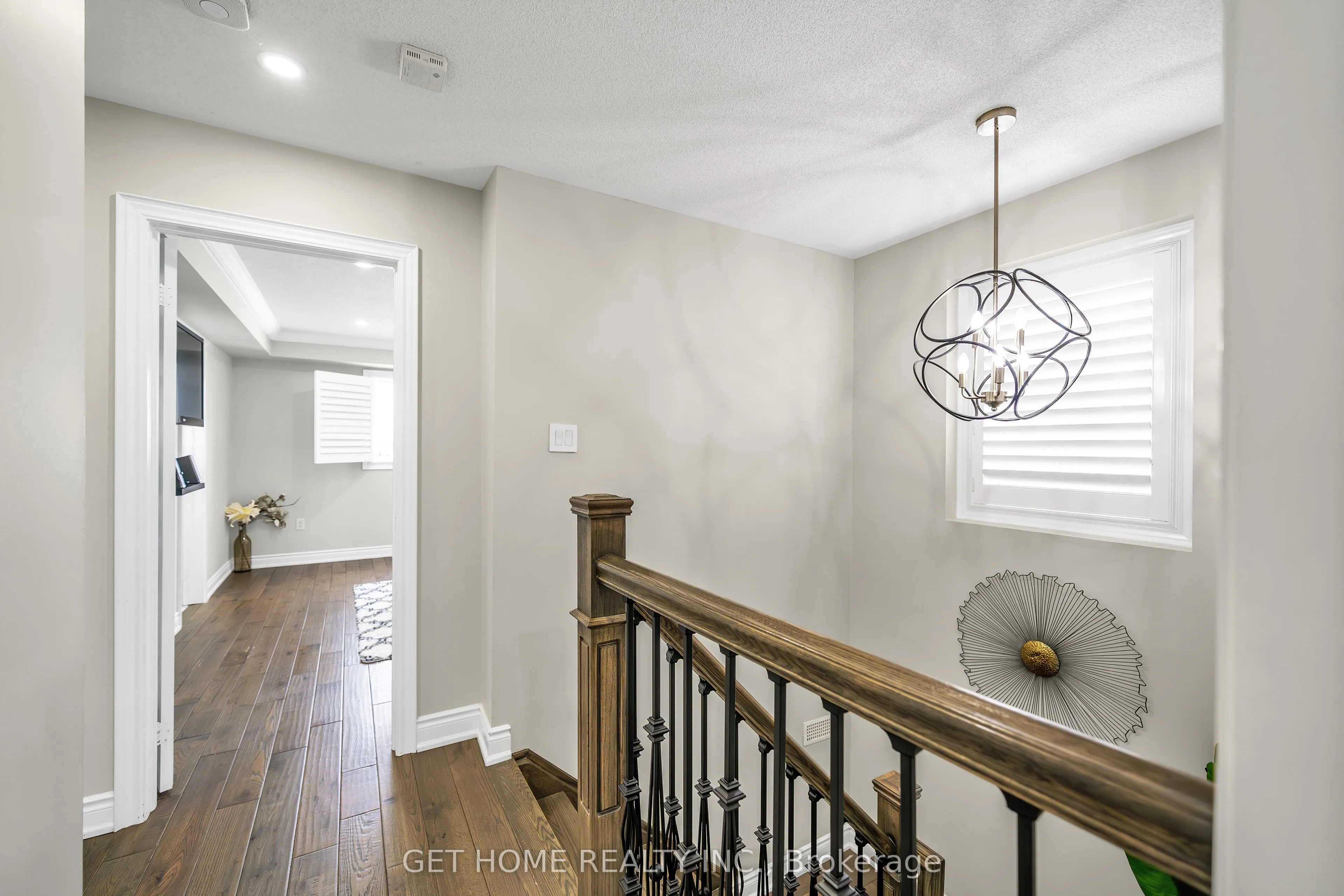 1880 Birchview Drive