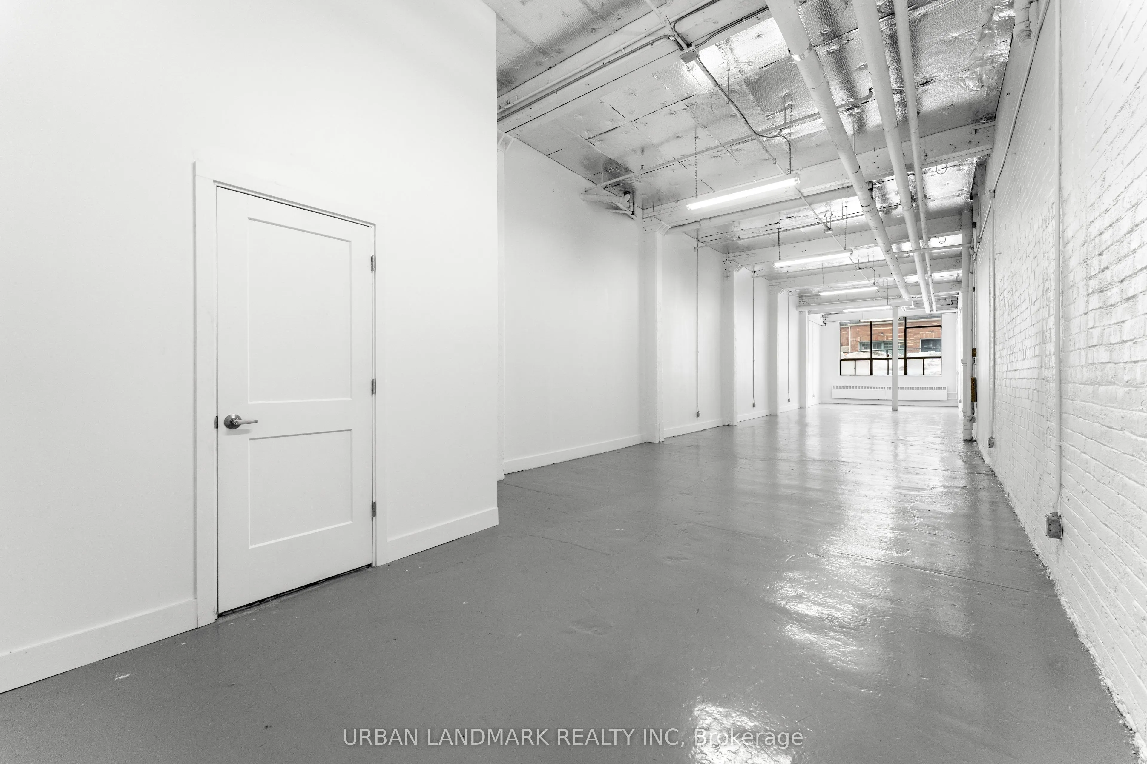 302 Carlaw Avenue, #110B