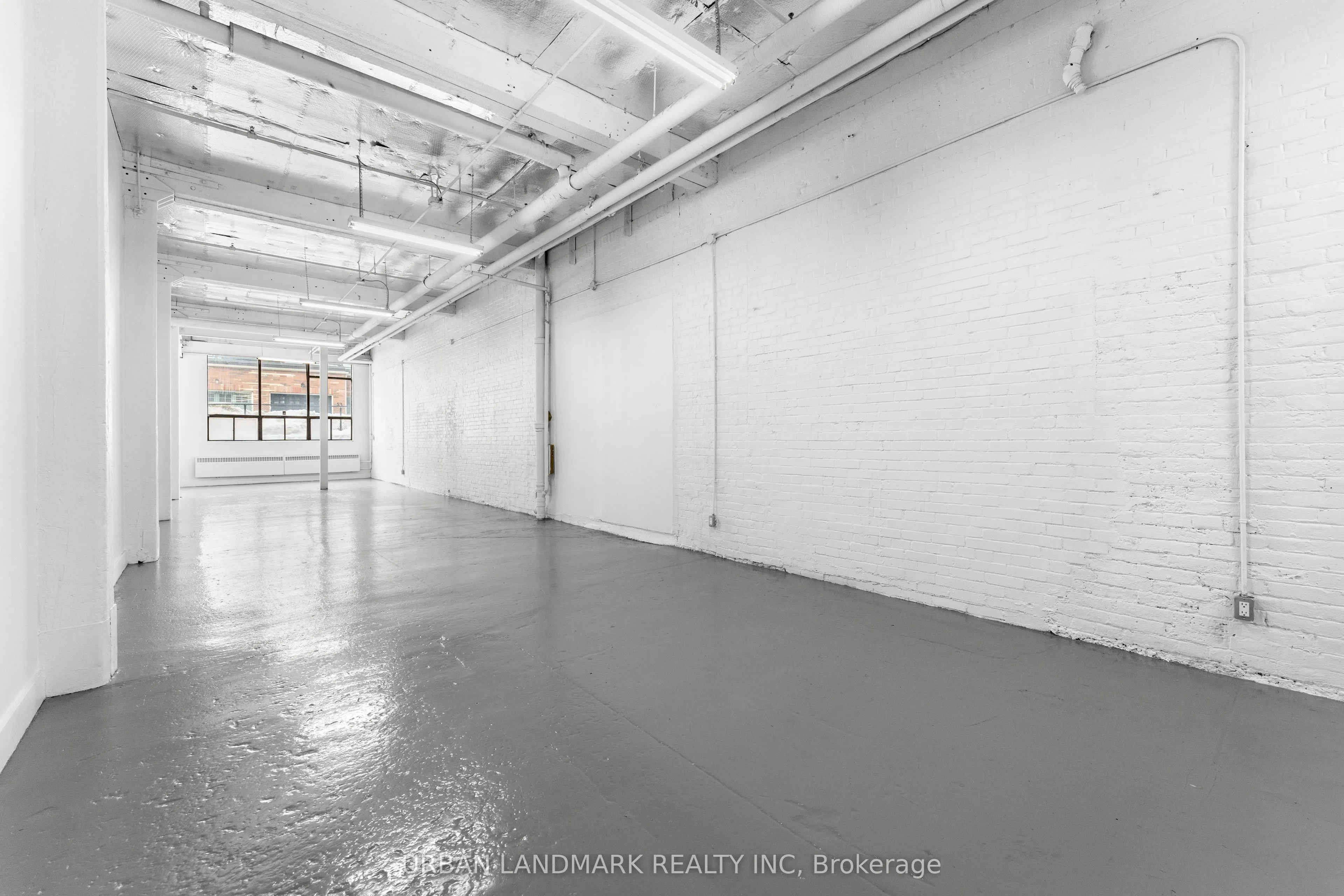 302 Carlaw Avenue, #110B