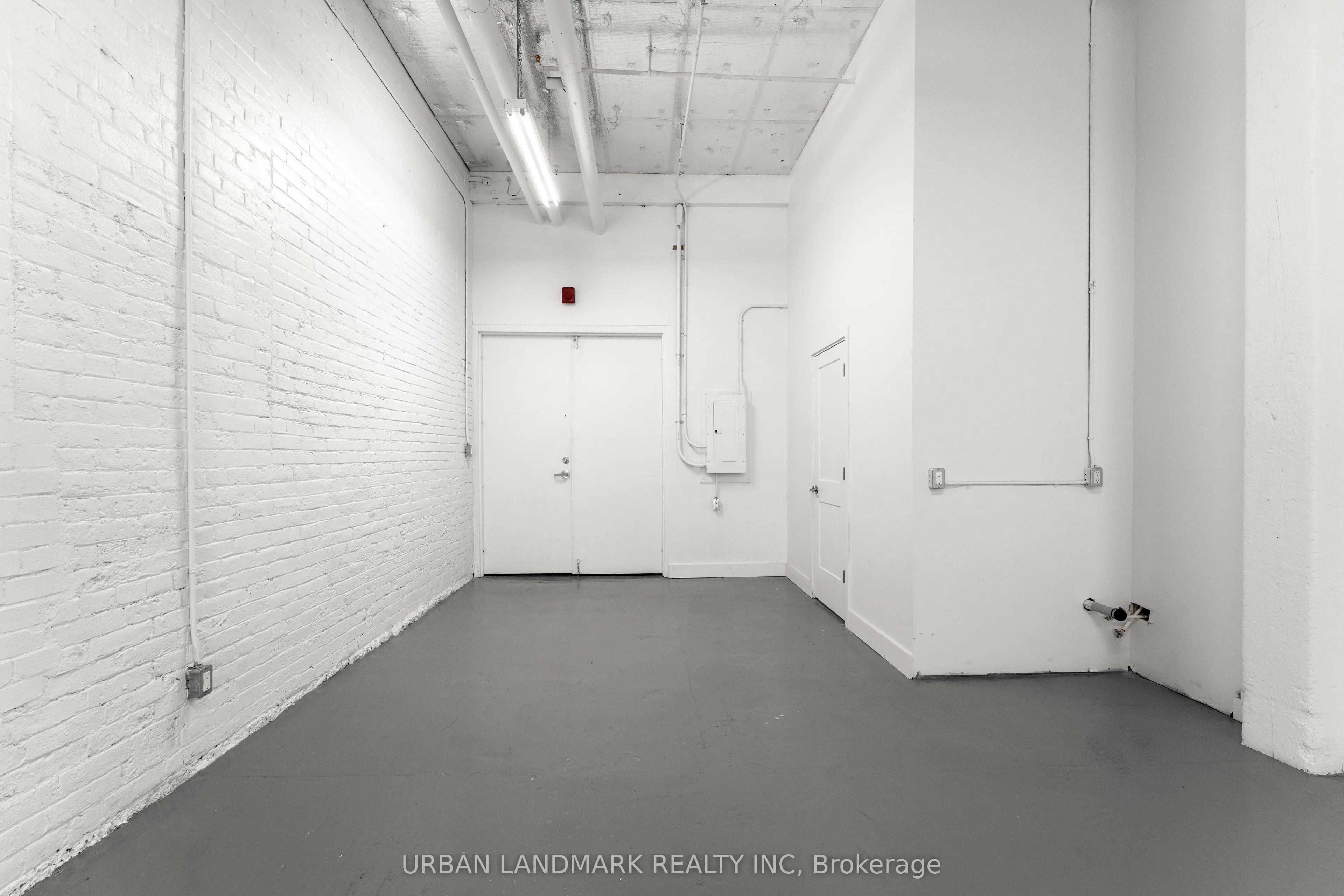 302 Carlaw Avenue, #110B