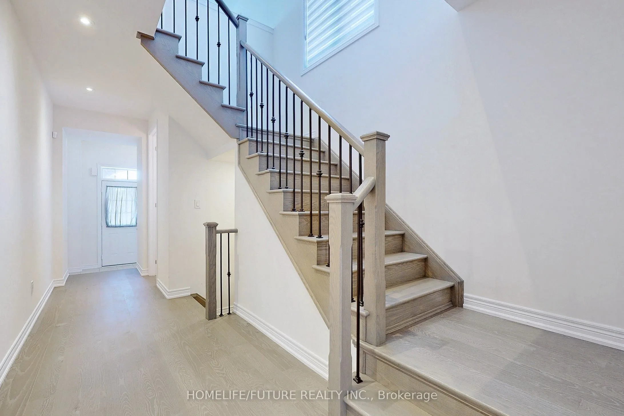 1101 Sepia Square, #Main & 2 flr