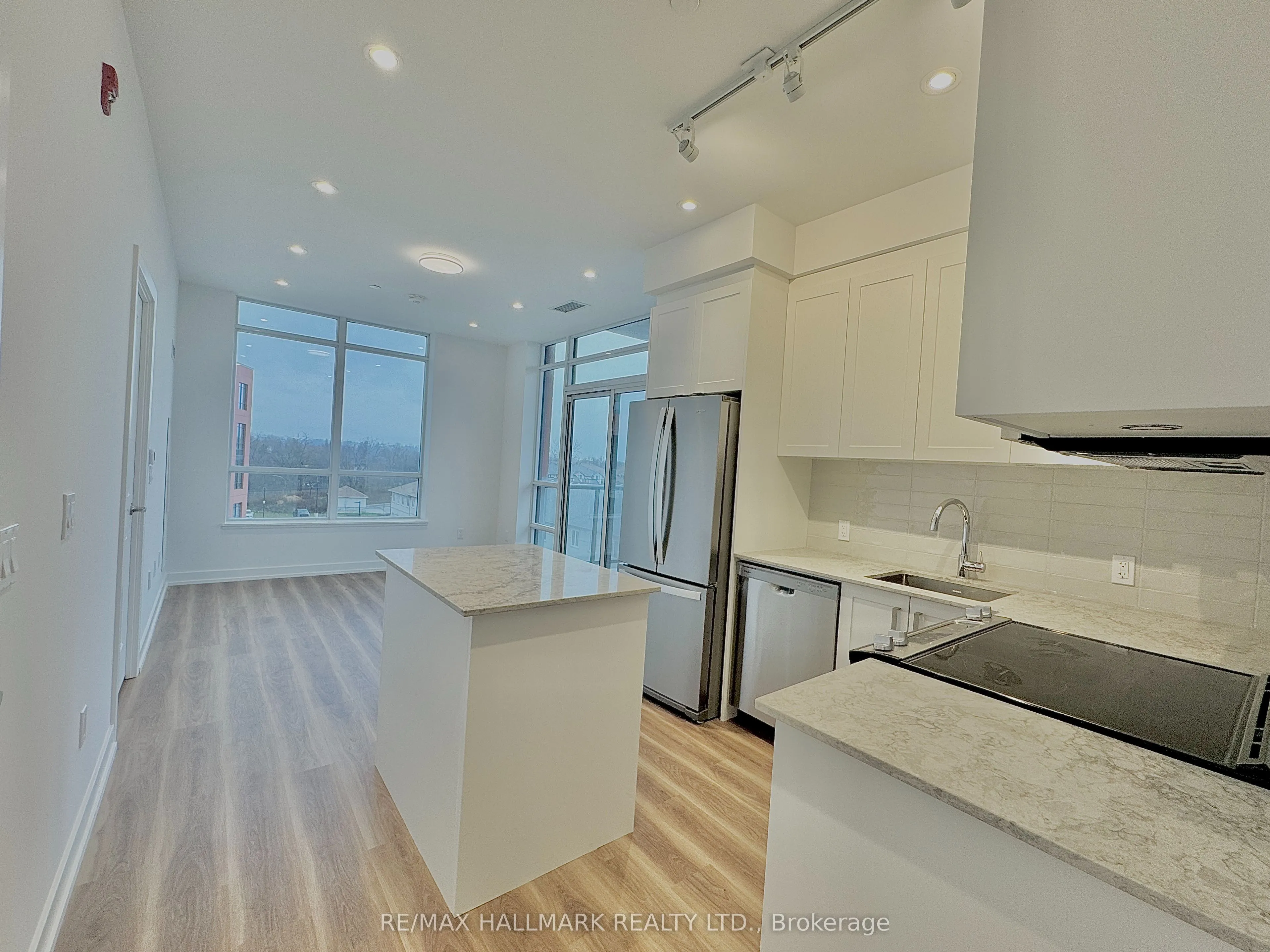 1010 Dundas Street E, #504