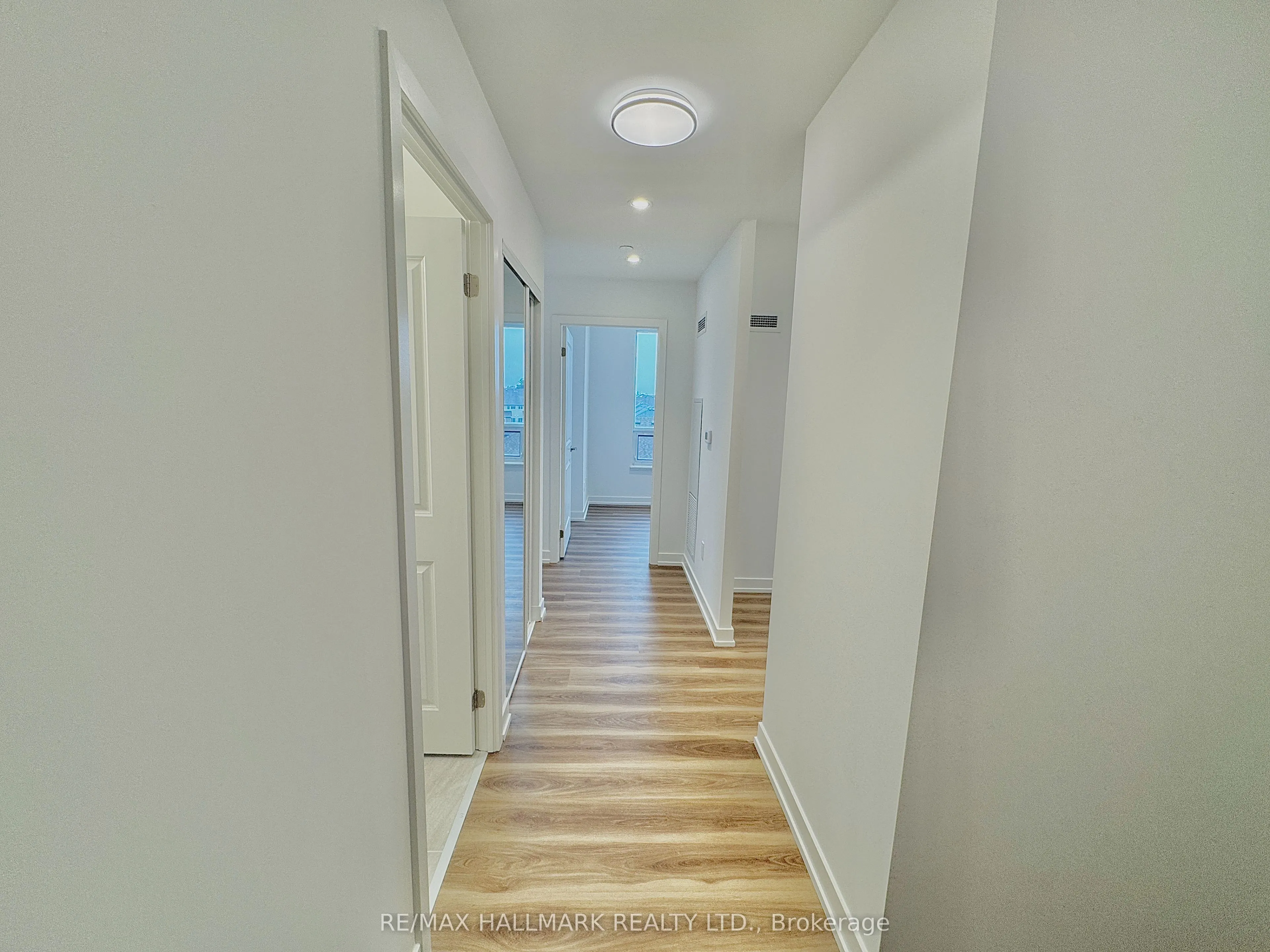 1010 Dundas Street E, #504