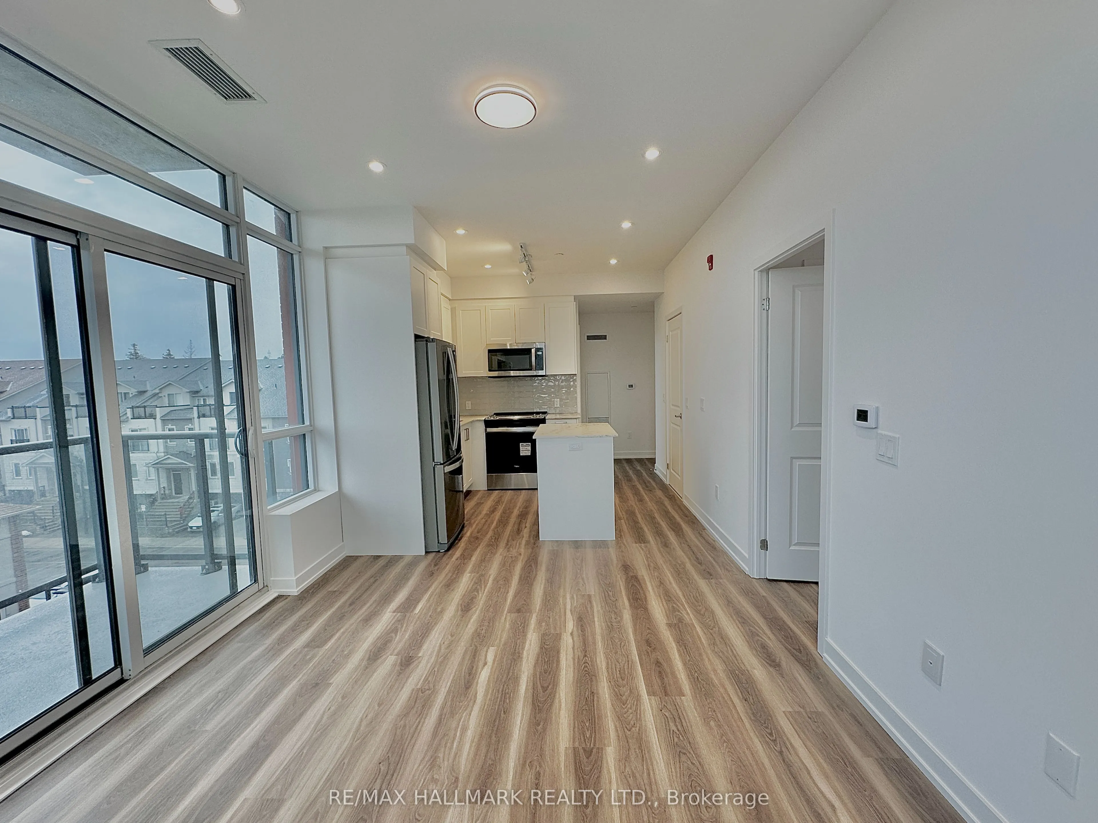 1010 Dundas Street E, #504