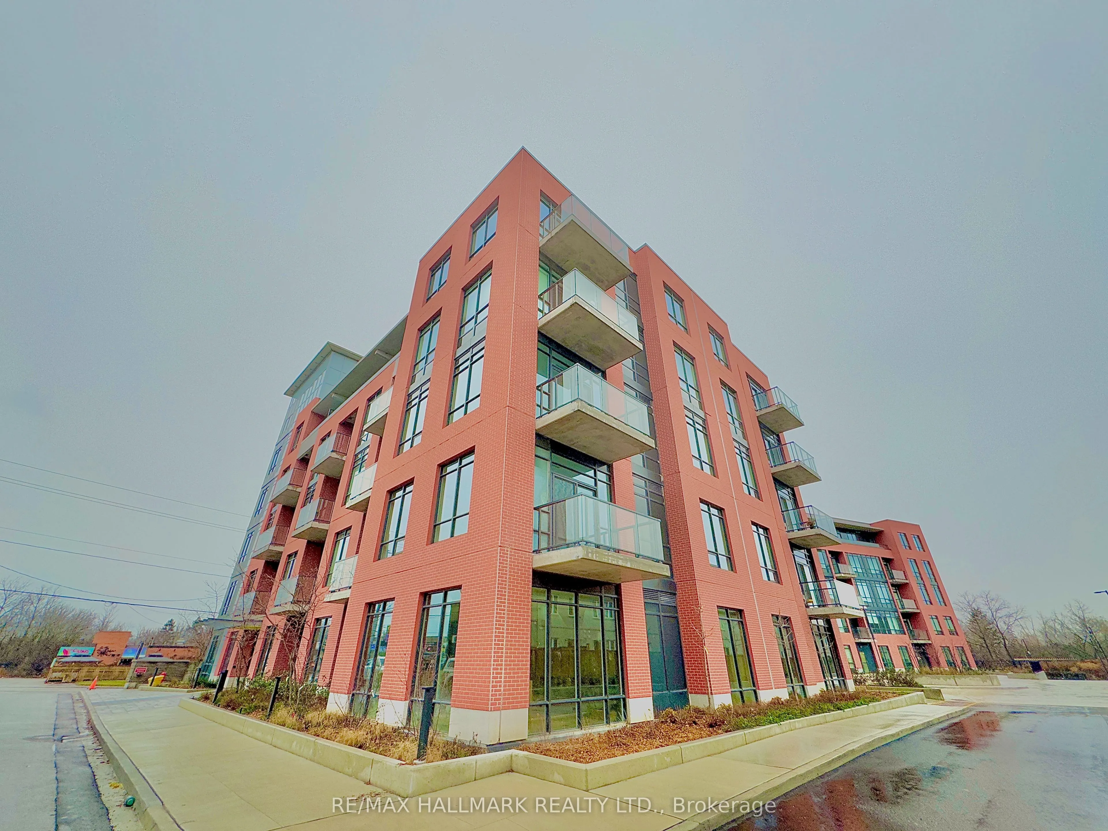 1010 Dundas Street E, #504