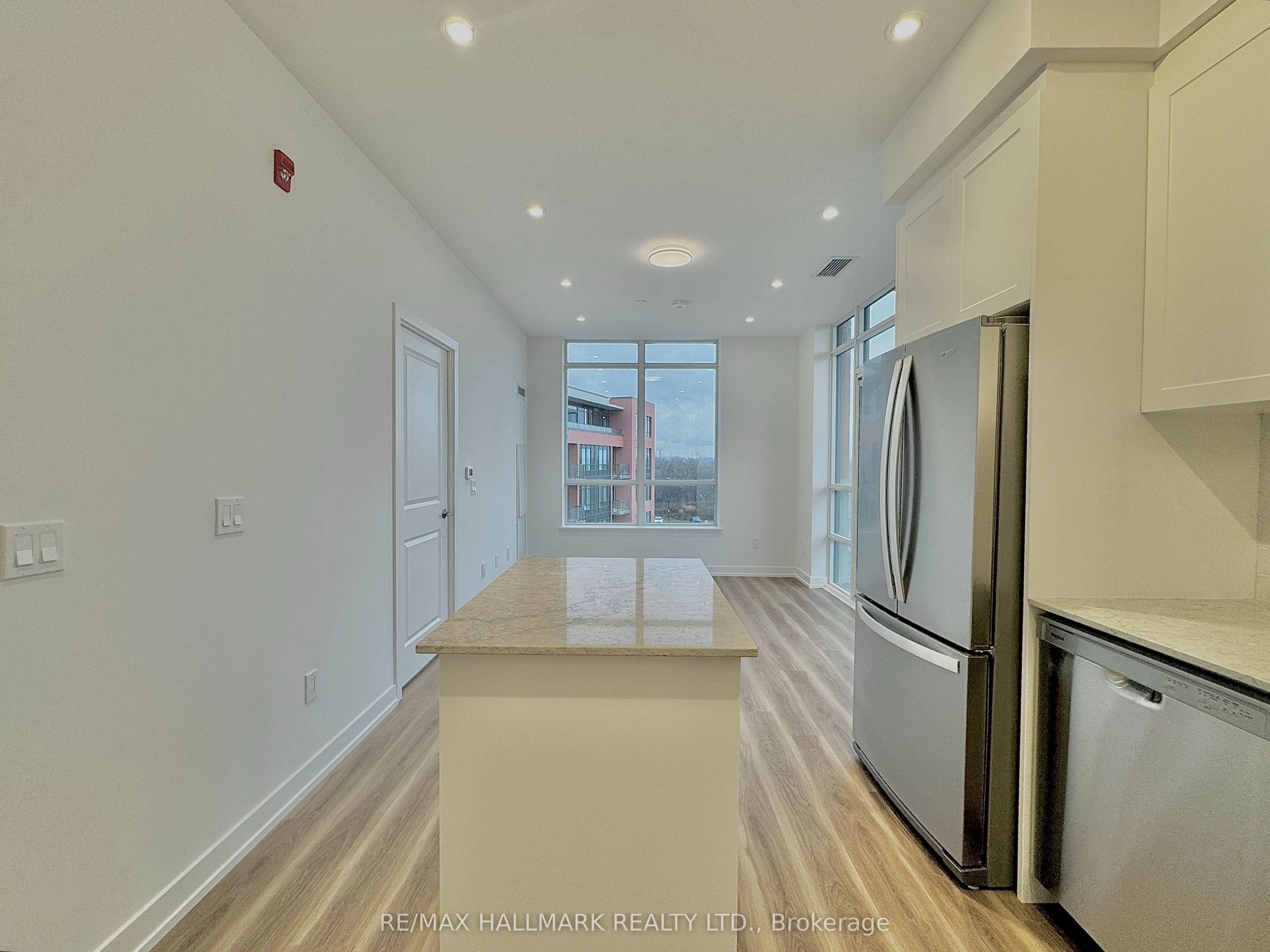 1010 Dundas Street E, #504