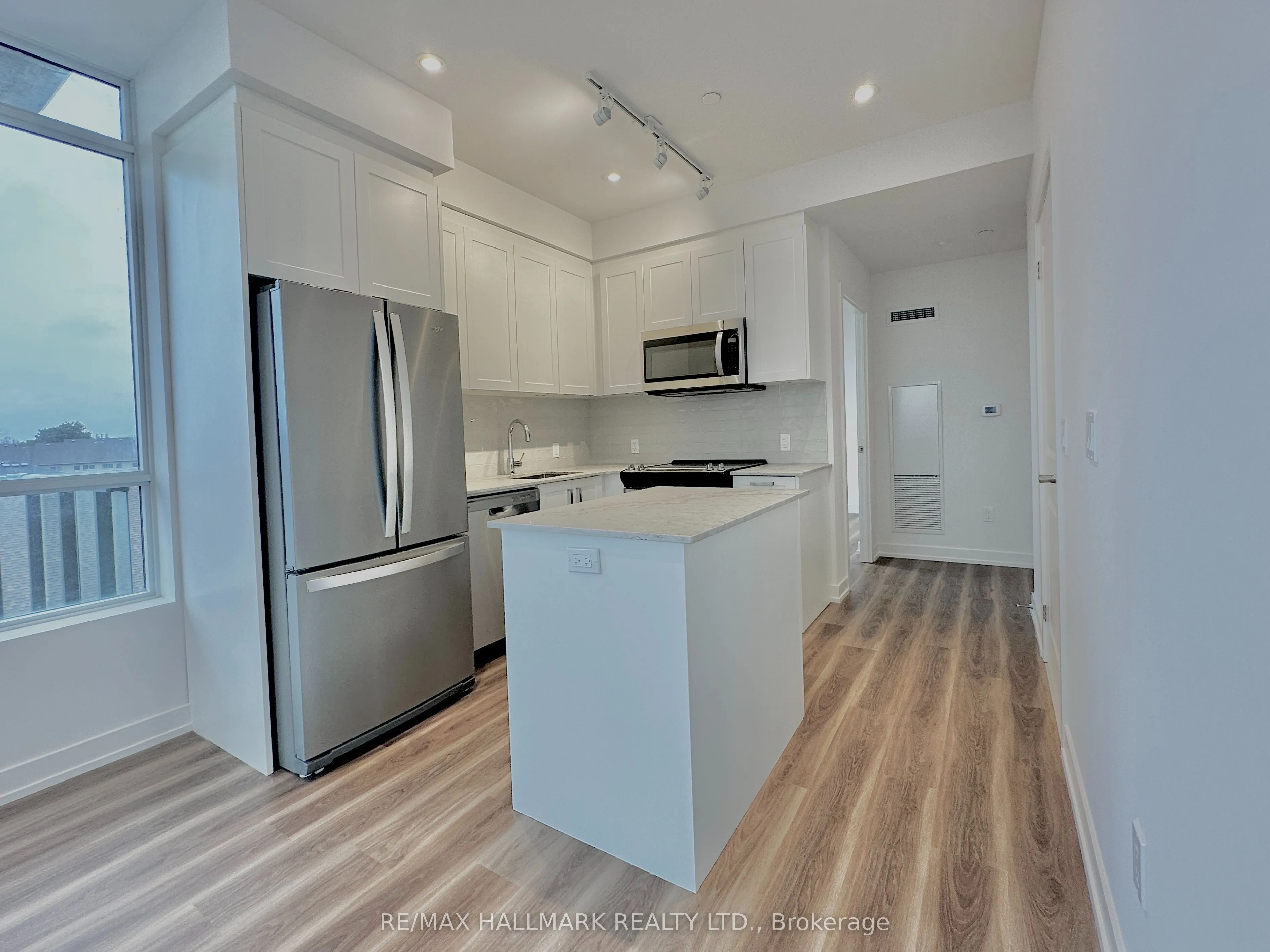 1010 Dundas Street E, #504