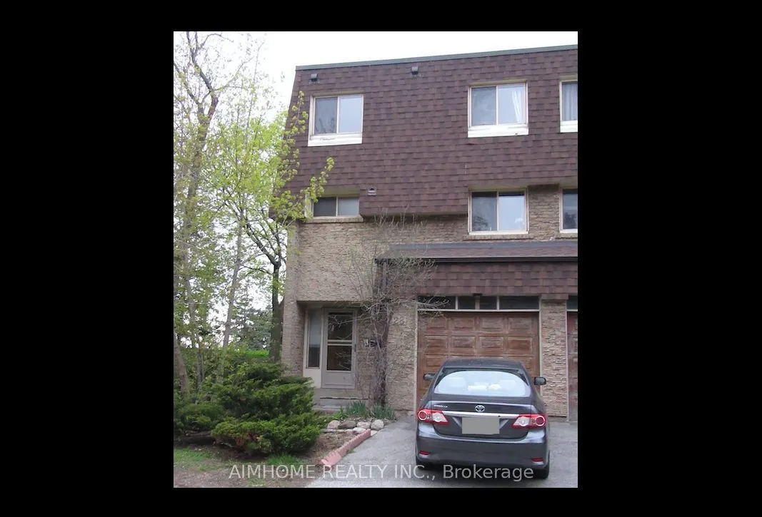 15 Huntingwood Drive, #28