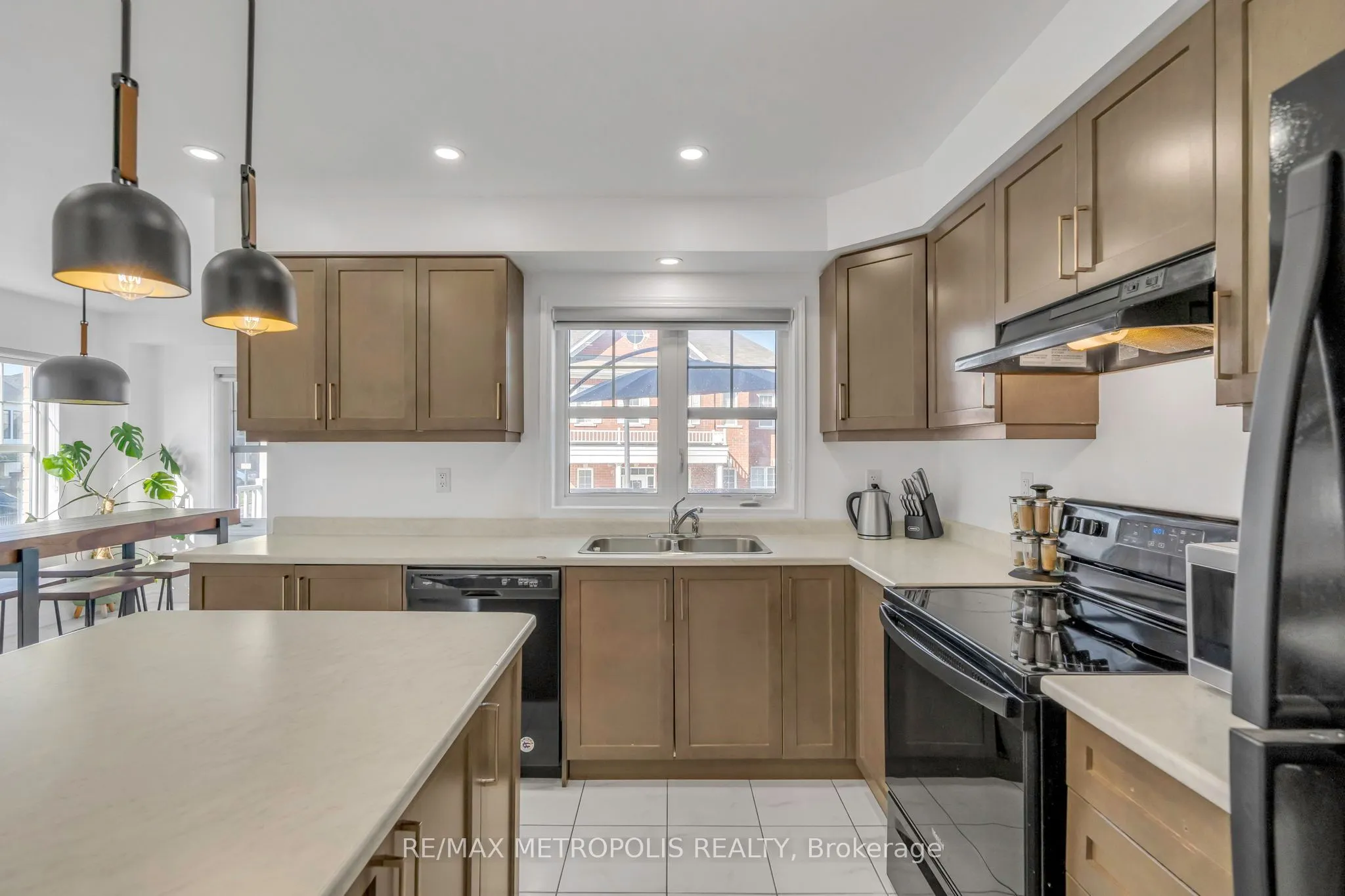 2700 Burkholder Drive