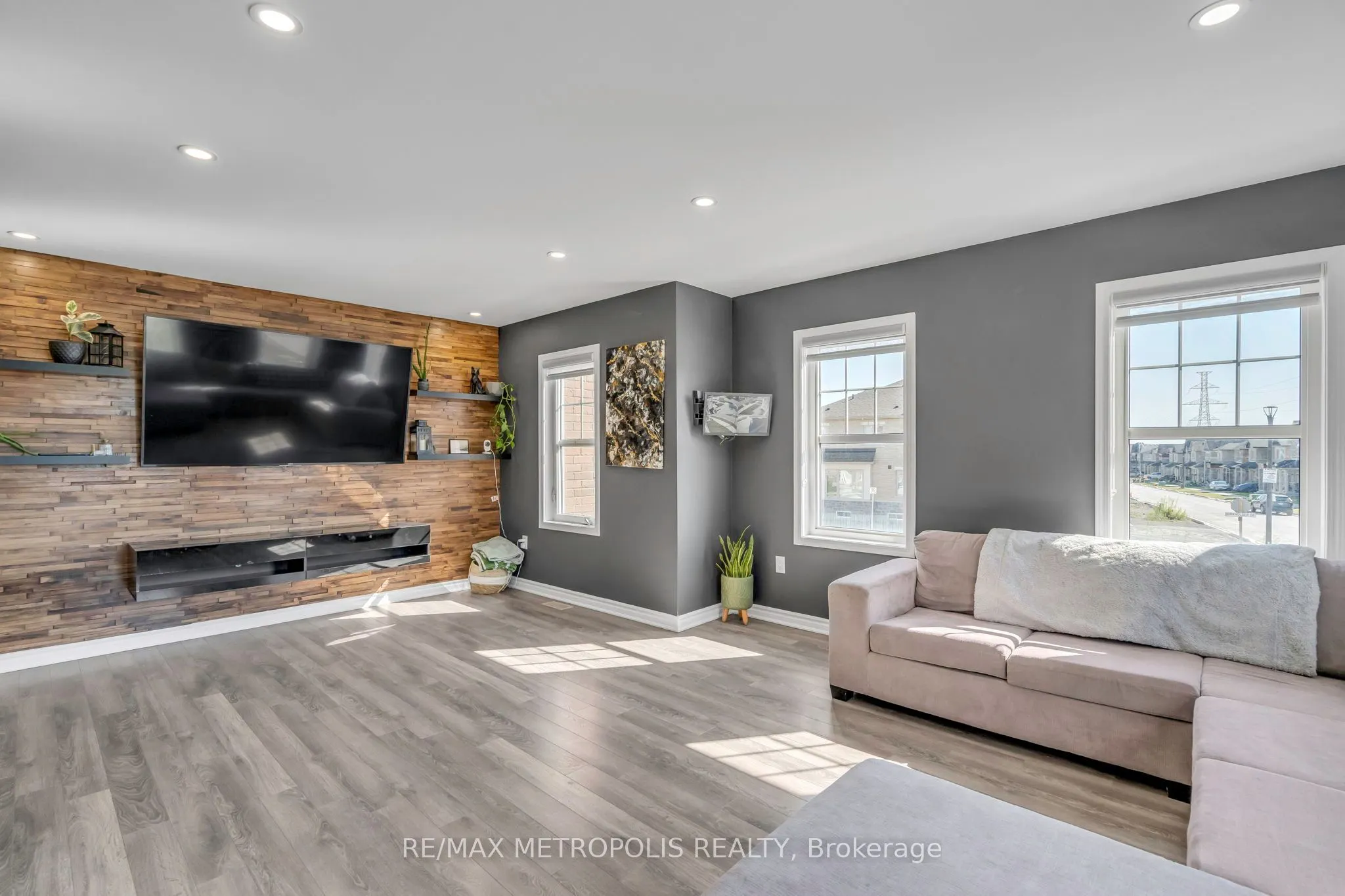 2700 Burkholder Drive