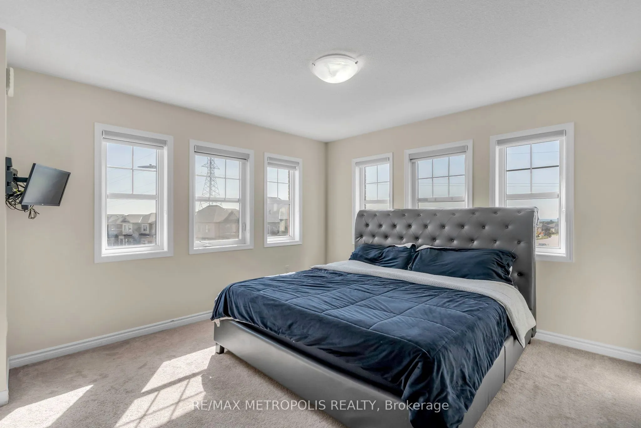 2700 Burkholder Drive