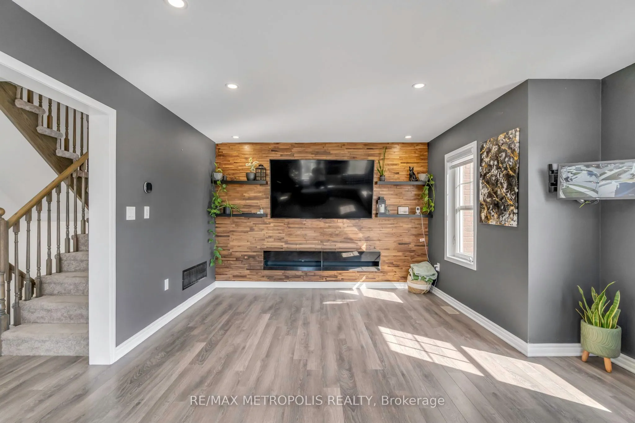 2700 Burkholder Drive