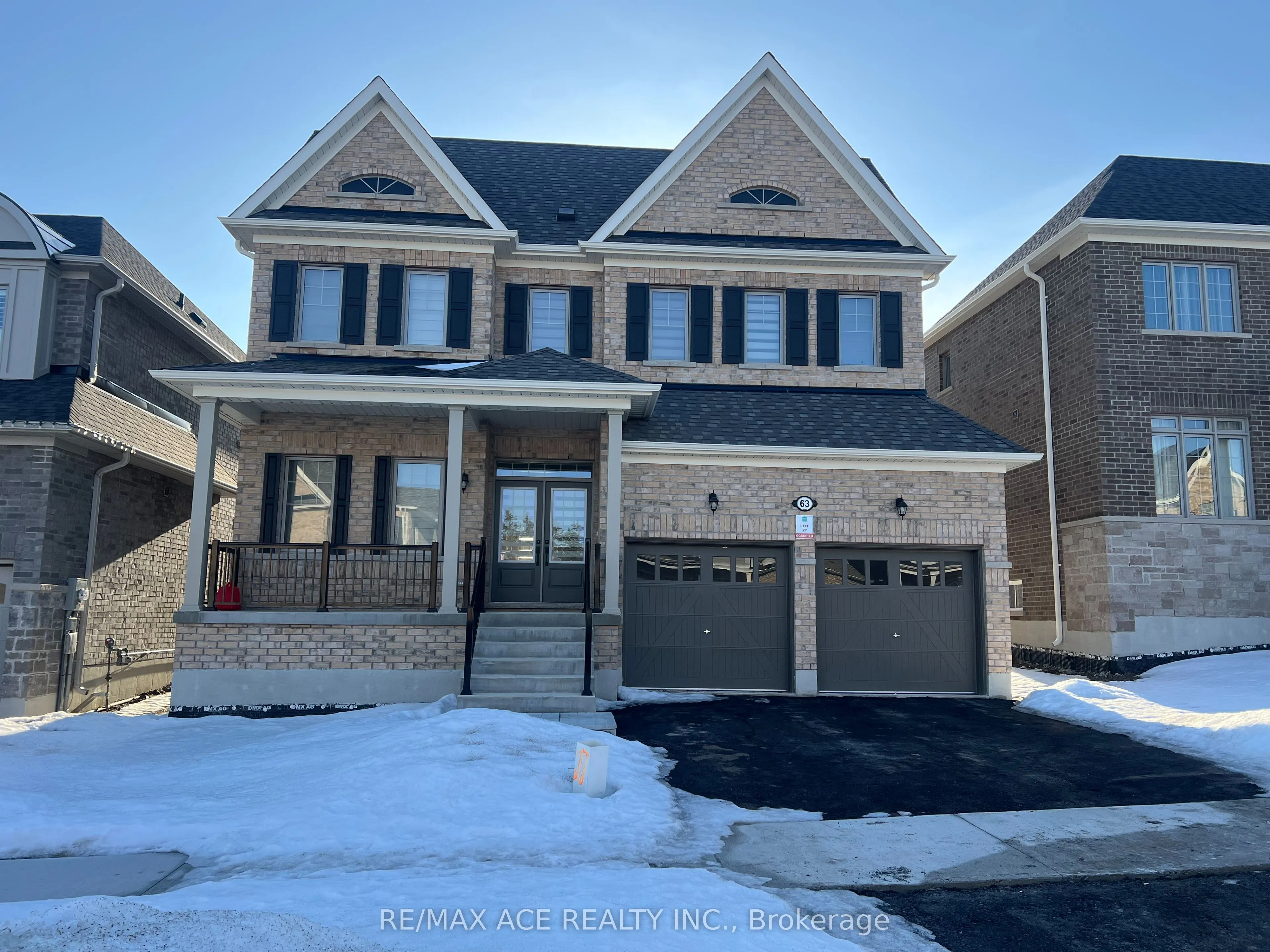 63 Robin Trail
