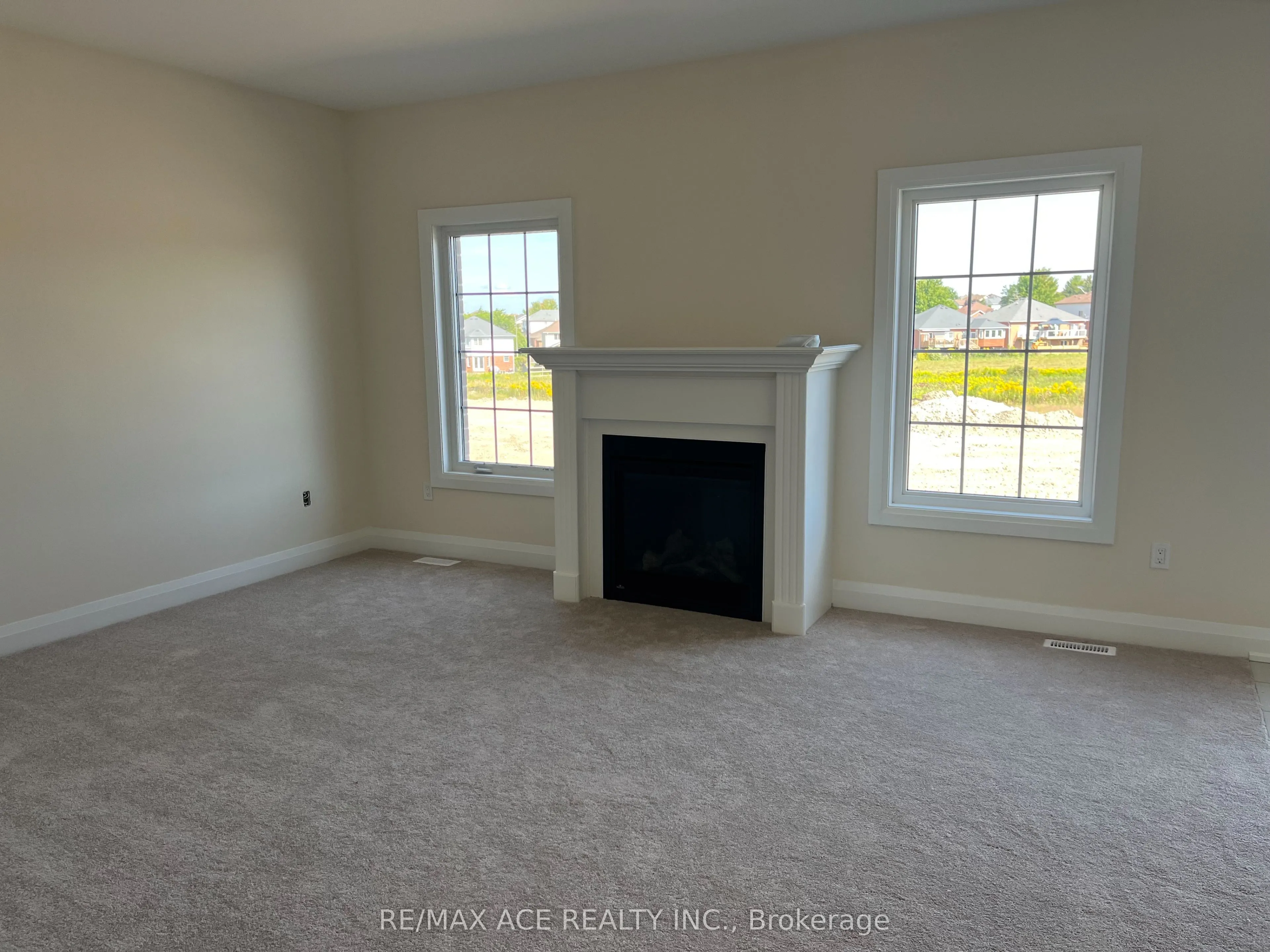 63 Robin Trail