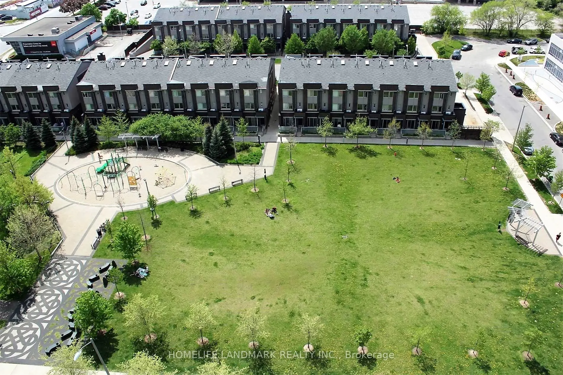 181 Village Green Square, #2216