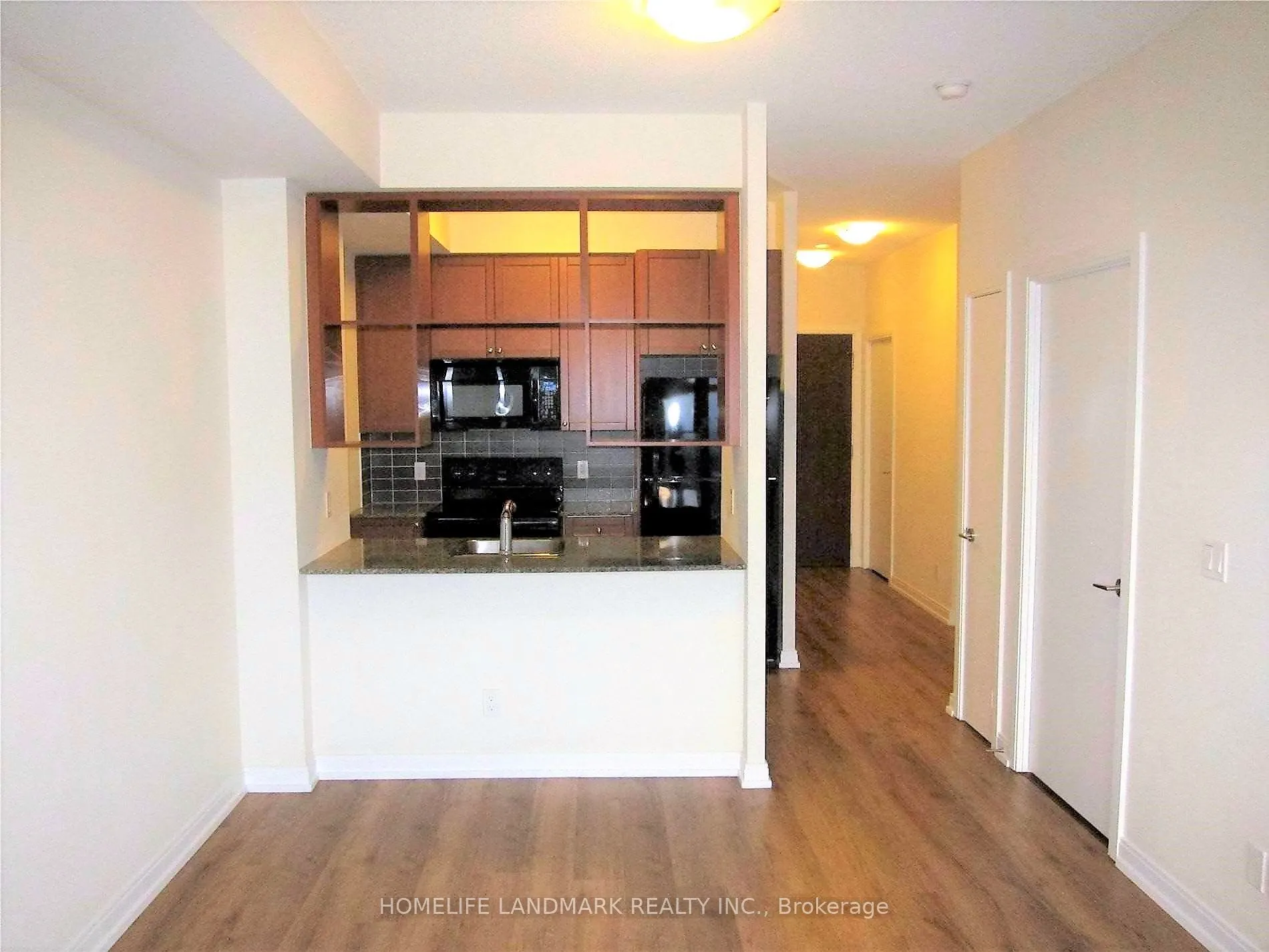 181 Village Green Square, #2216