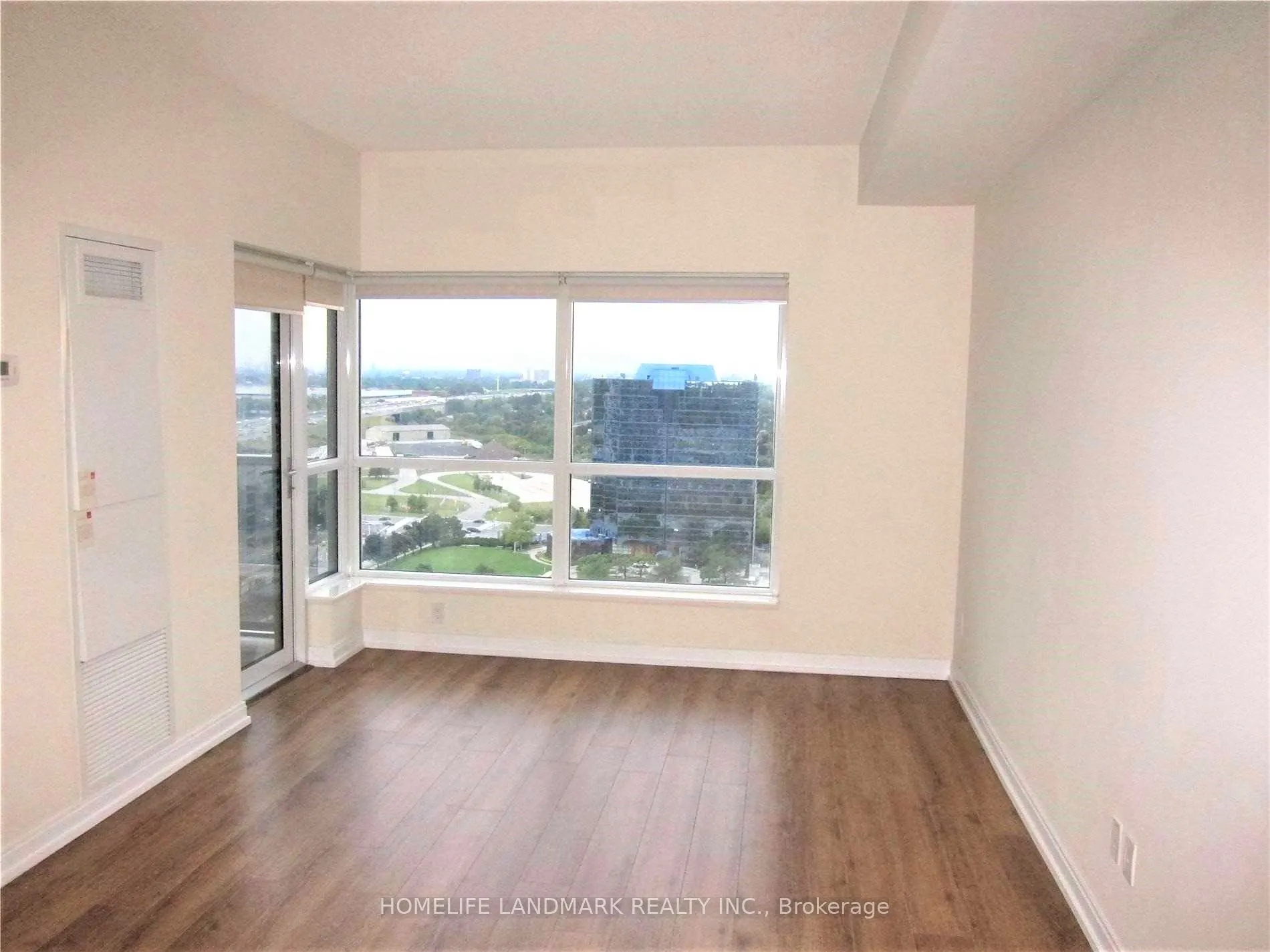 181 Village Green Square, #2216
