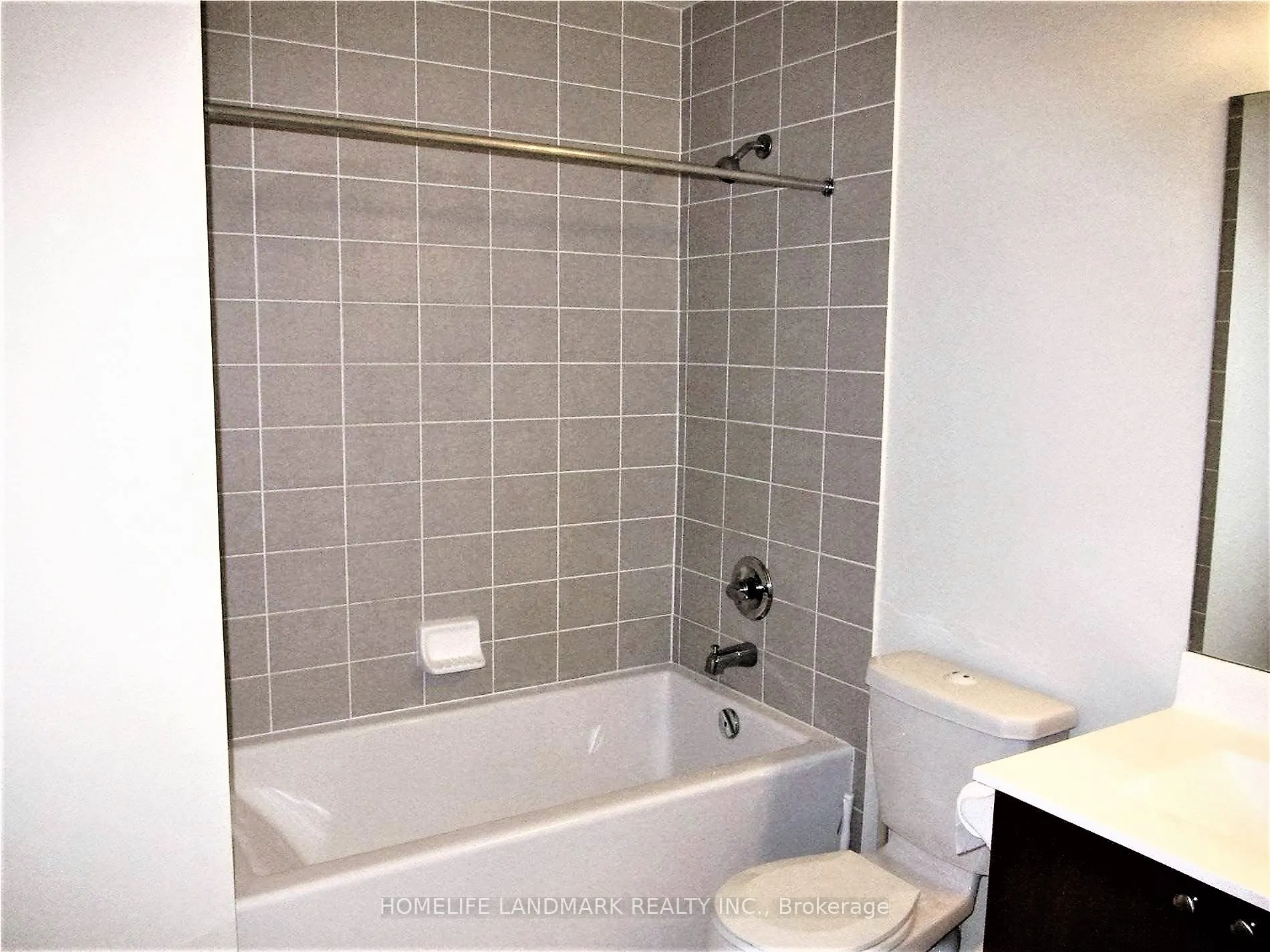 181 Village Green Square, #2216