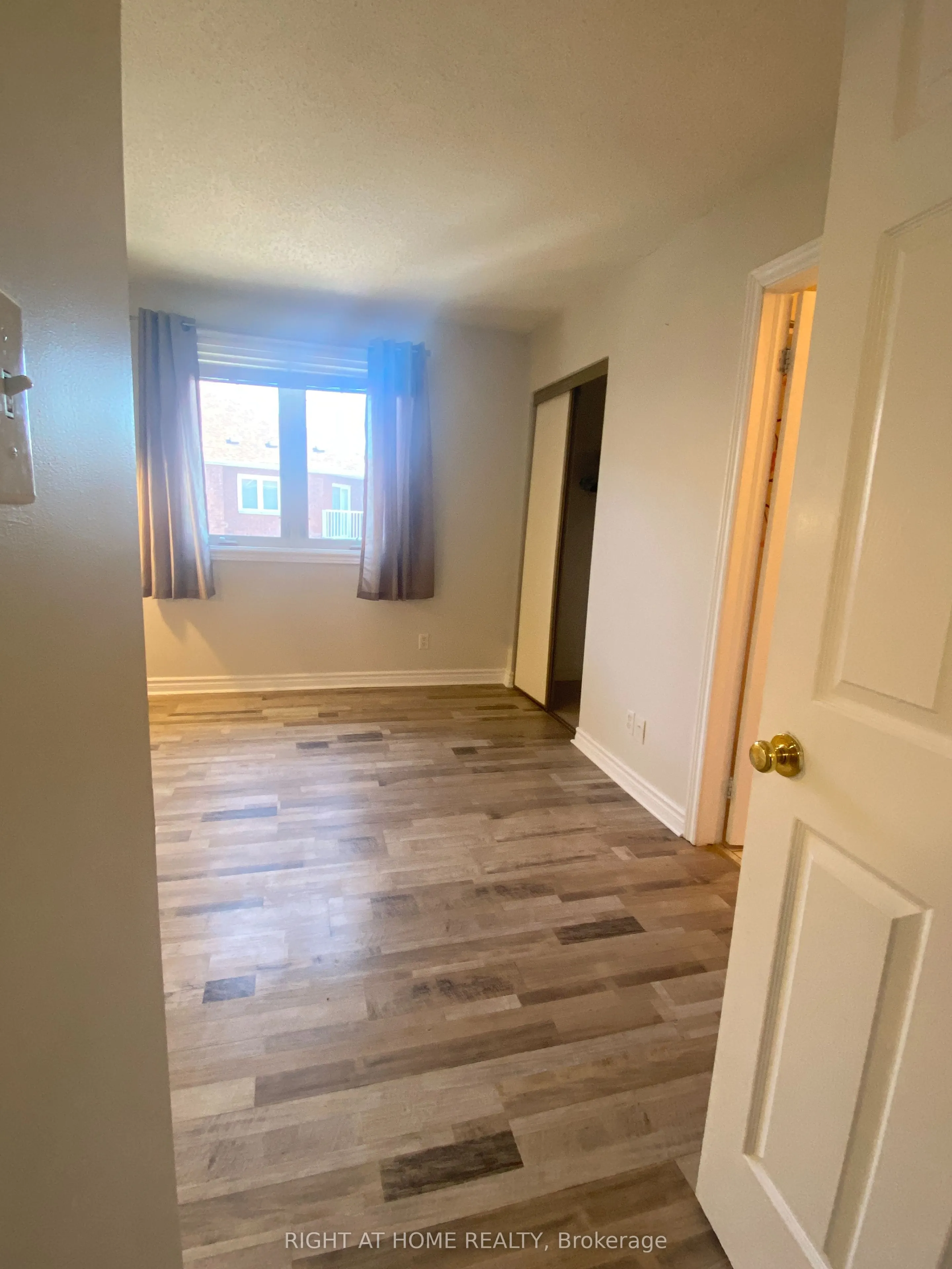 191 Lake Driveway Drive W, #413