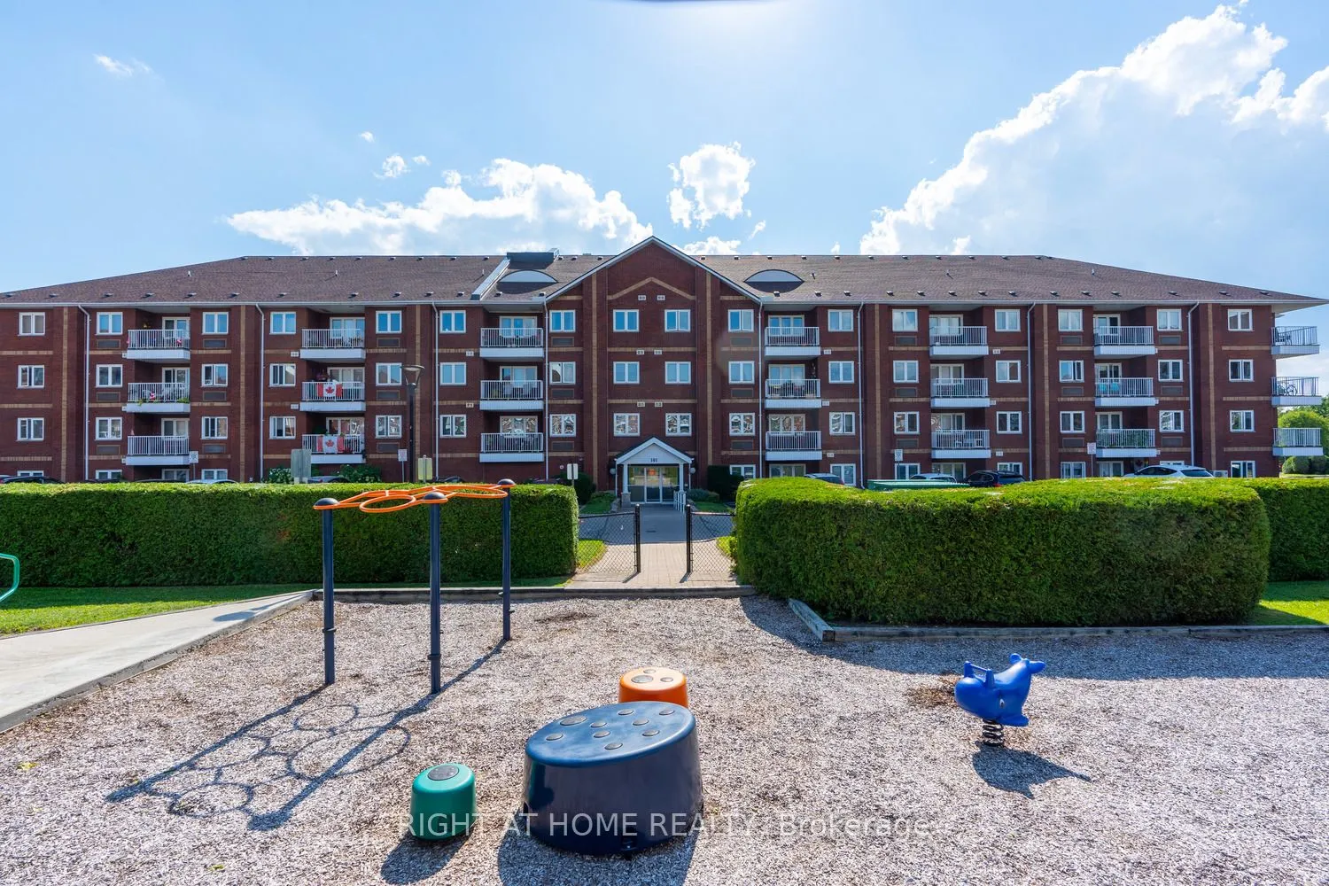 191 Lake Driveway Drive W, #413