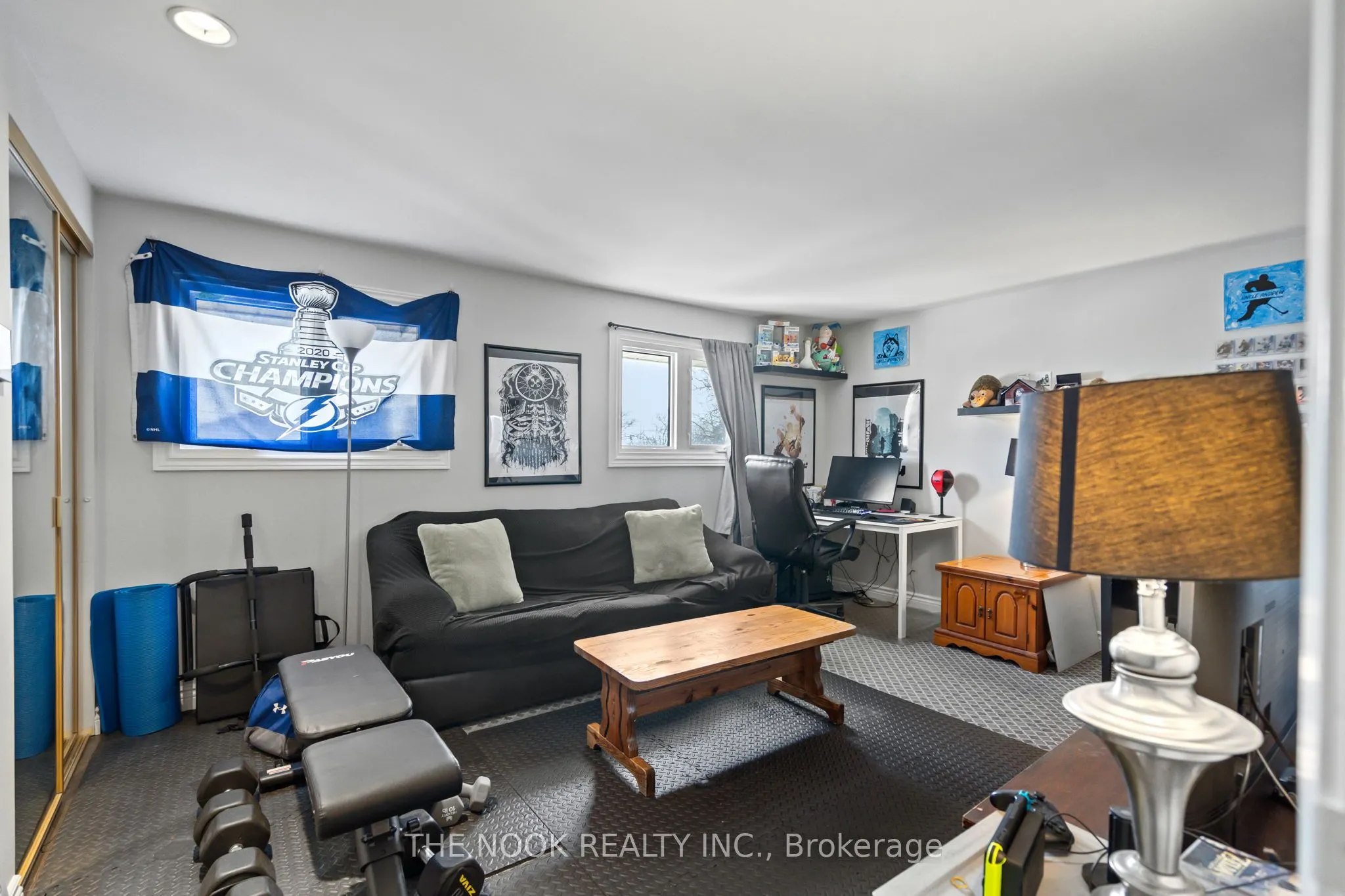 940 Central Park Boulevard N