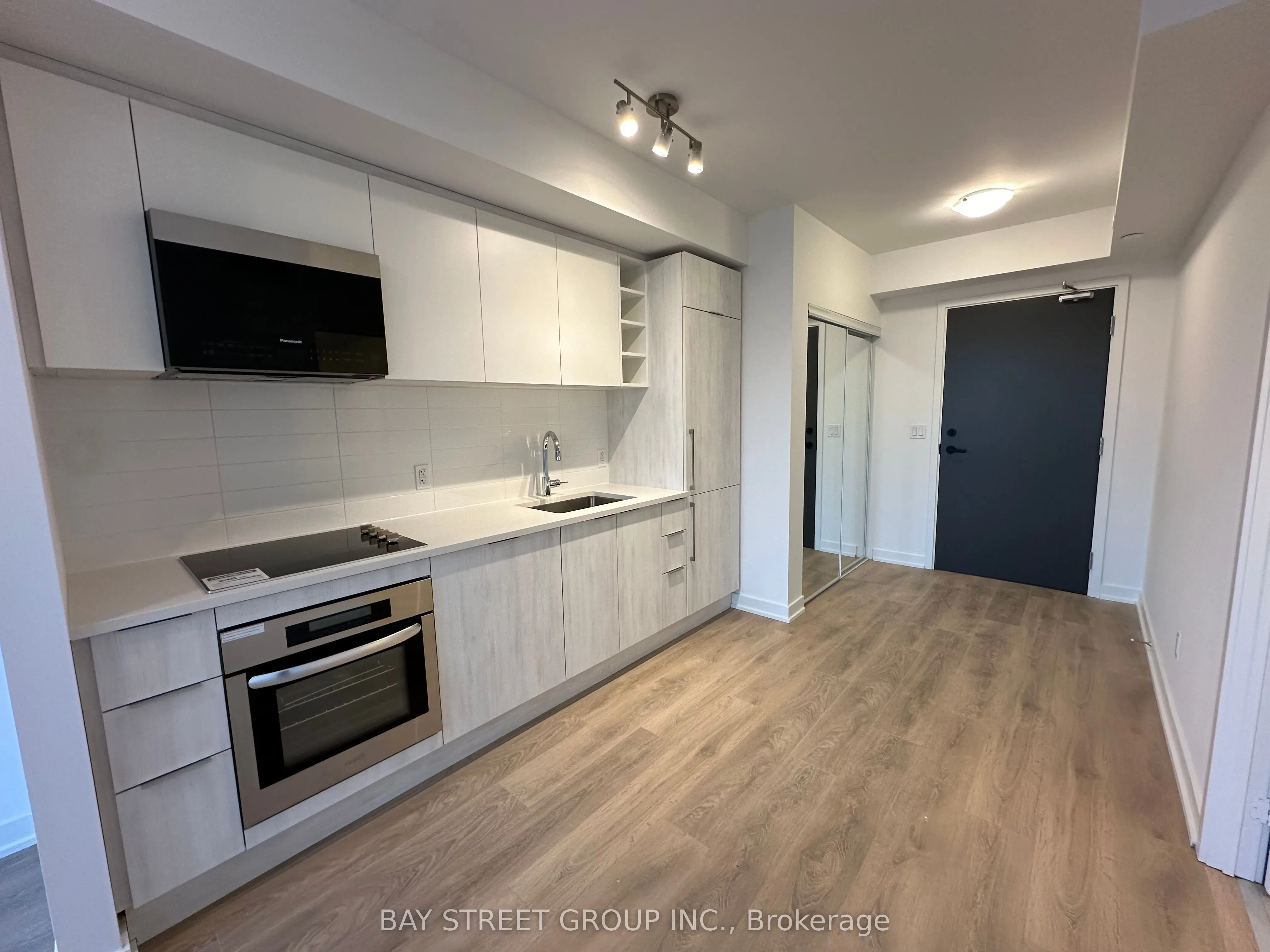 2031 Kennedy Road, #2718