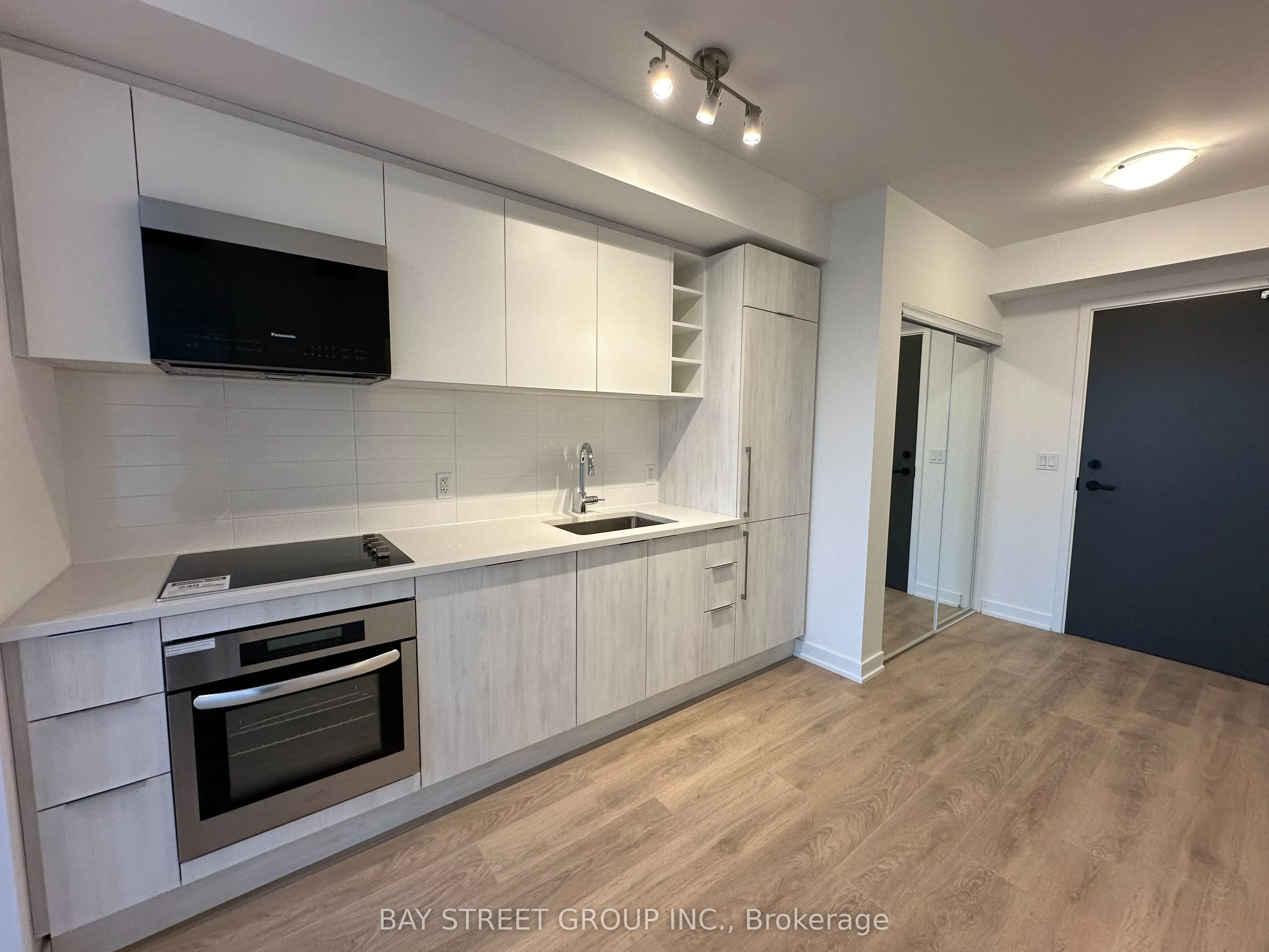 2031 Kennedy Road, #2718
