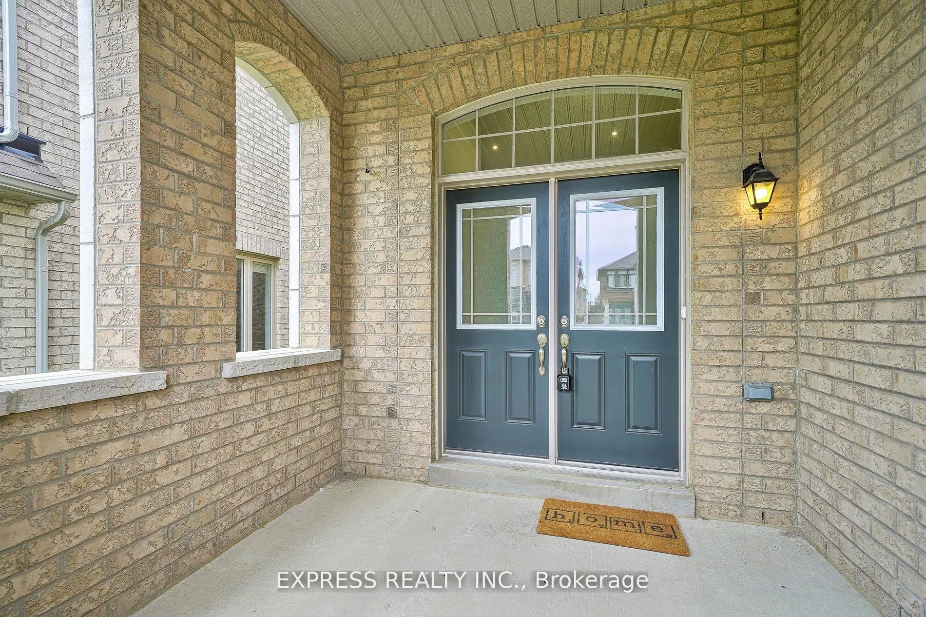 6 Morley Crescent