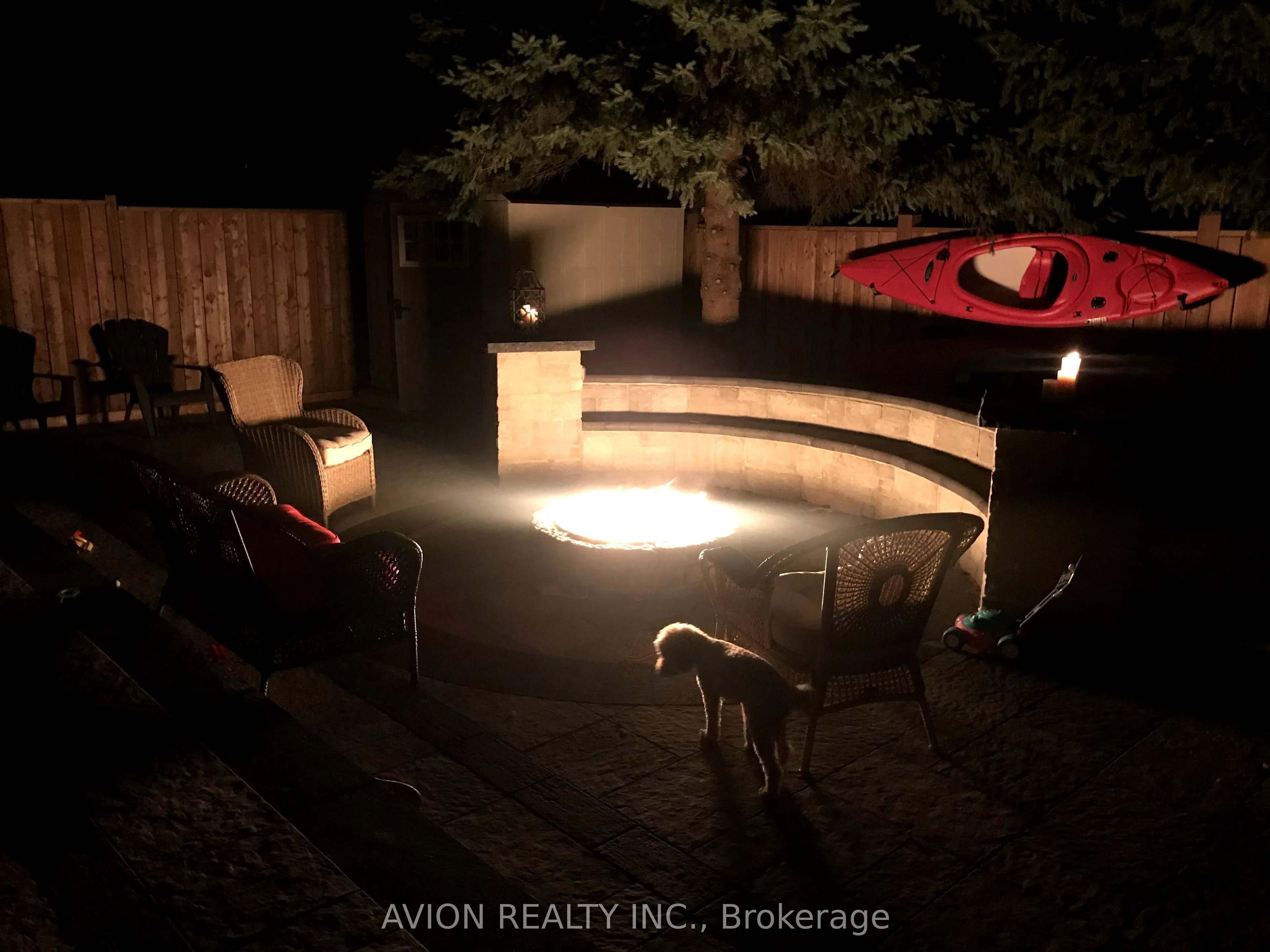 705 Hillview Crescent