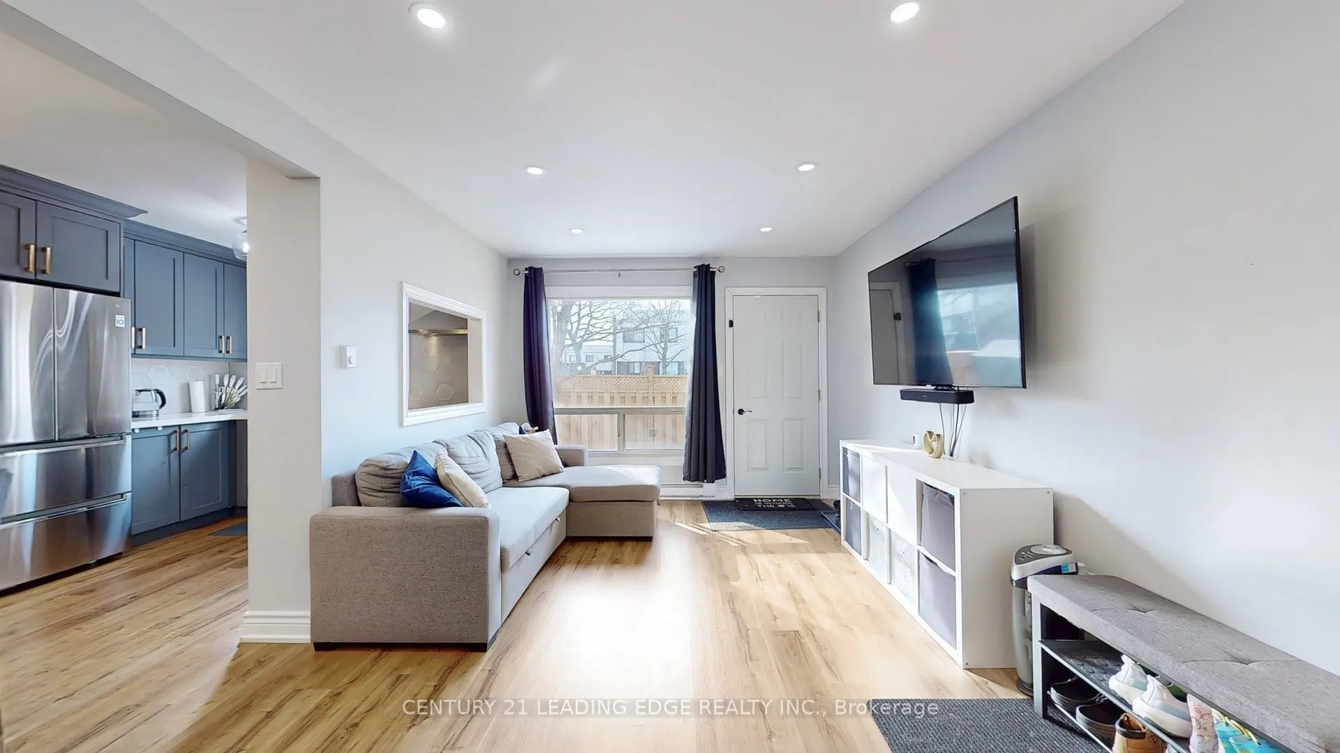 1100 Oxford Street, #118