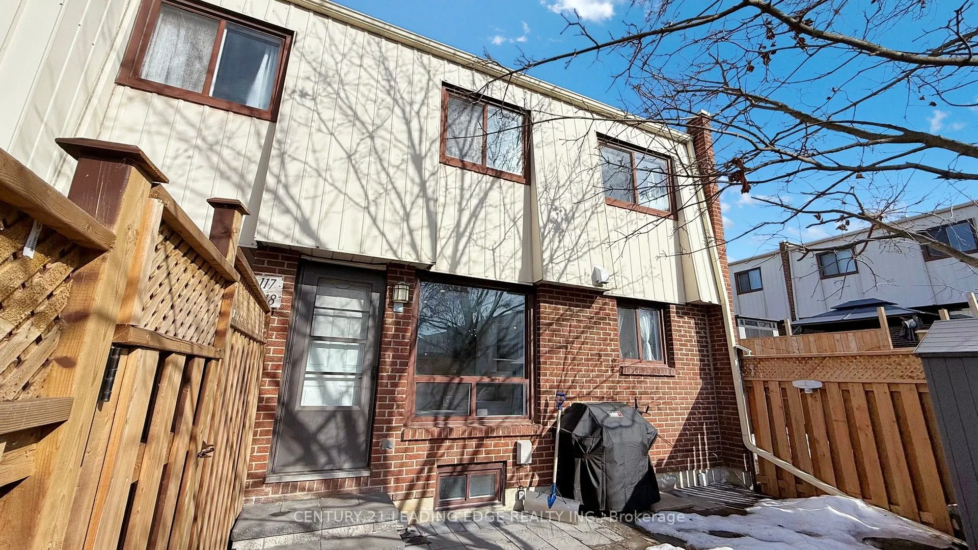 1100 Oxford Street, #118
