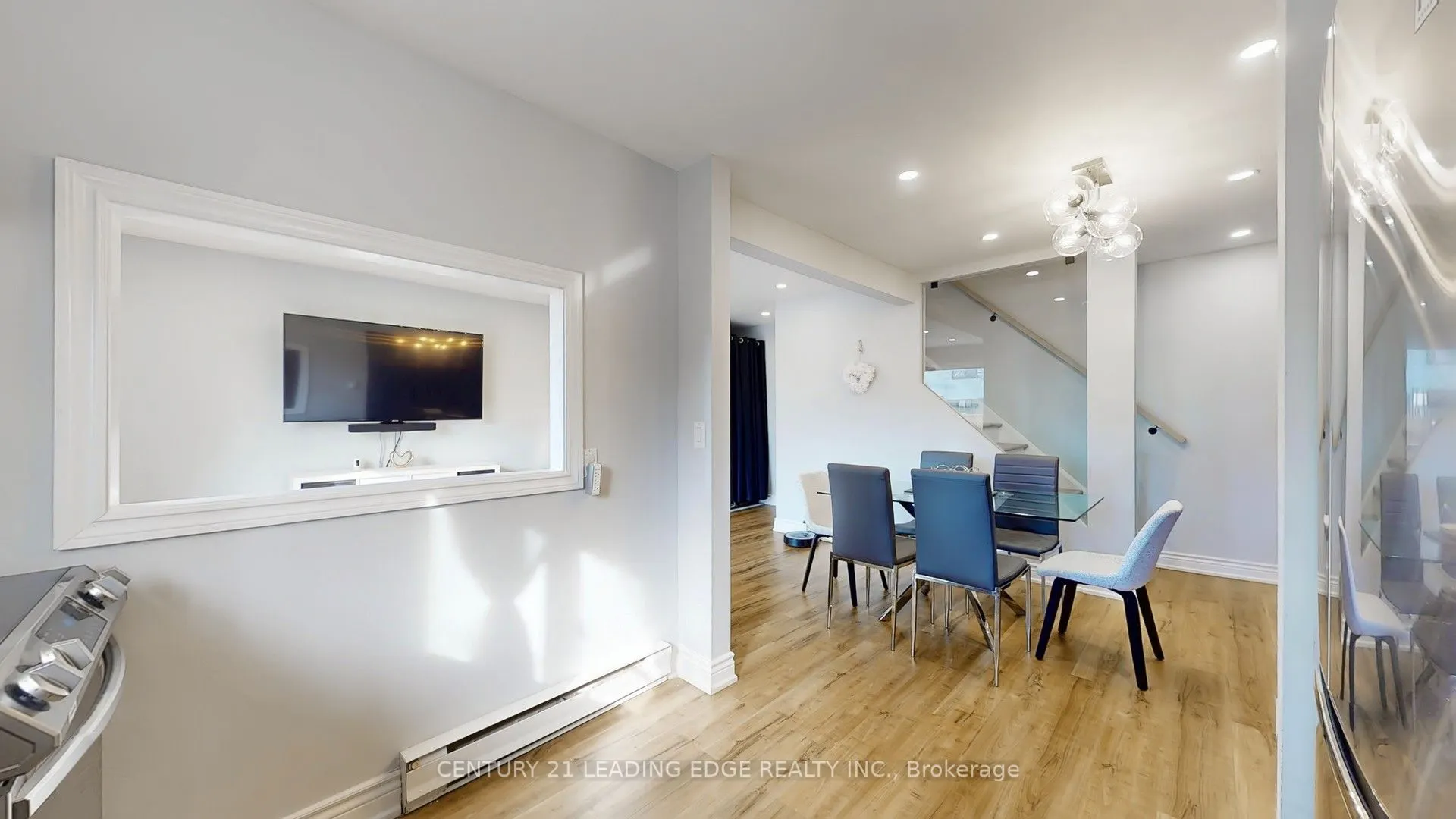 1100 Oxford Street, #118