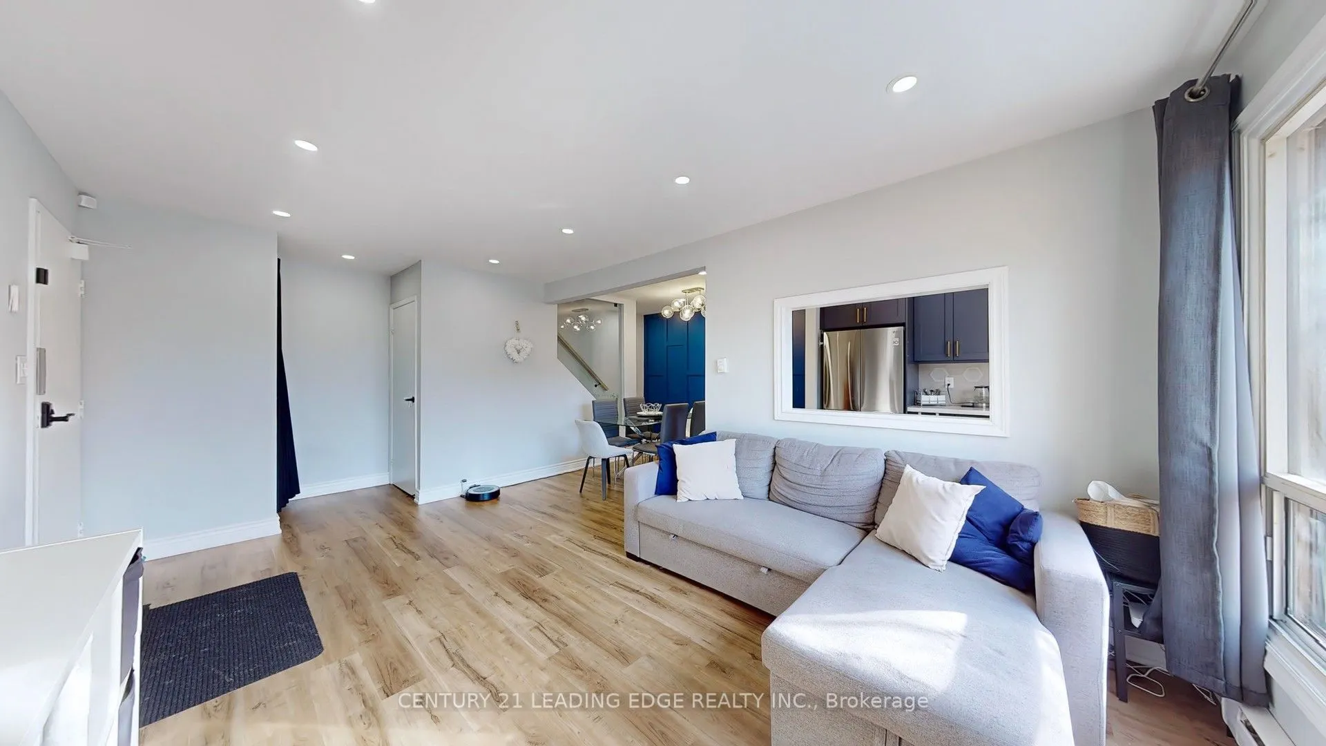 1100 Oxford Street, #118