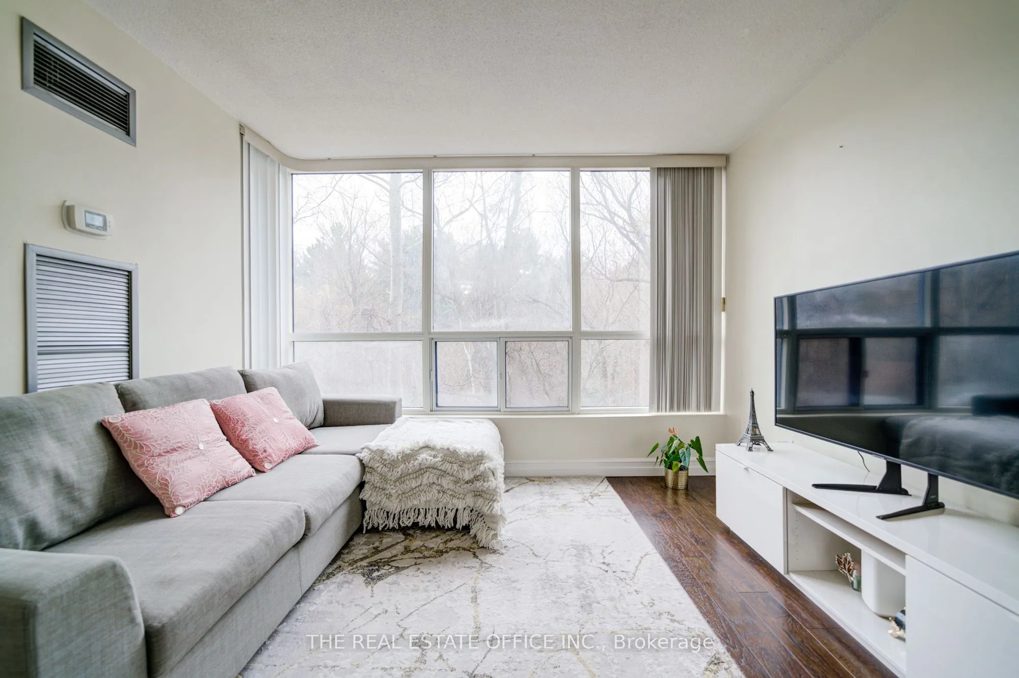 3050 Ellesmere Road, #310