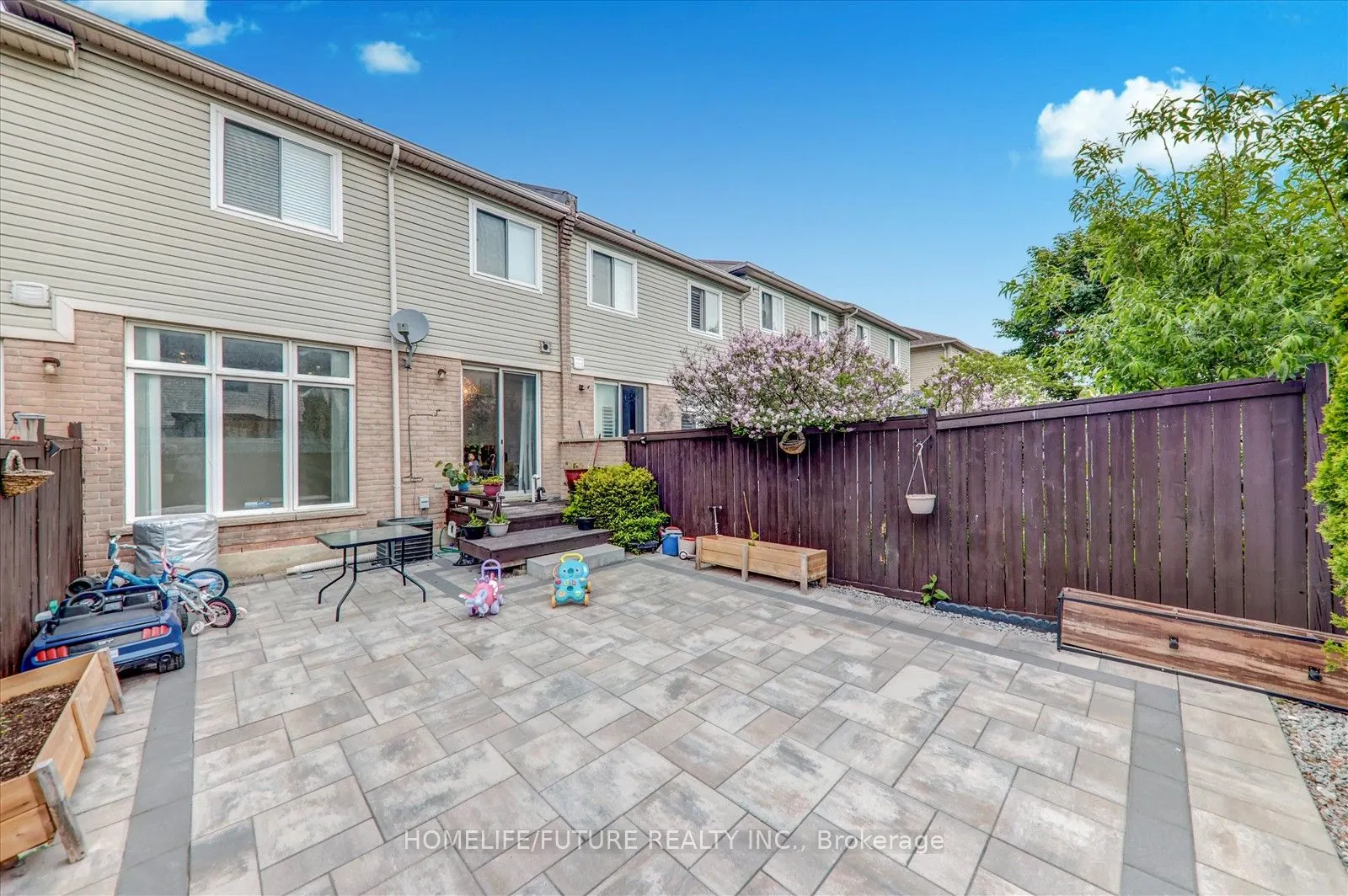 123 Silverwood Circle