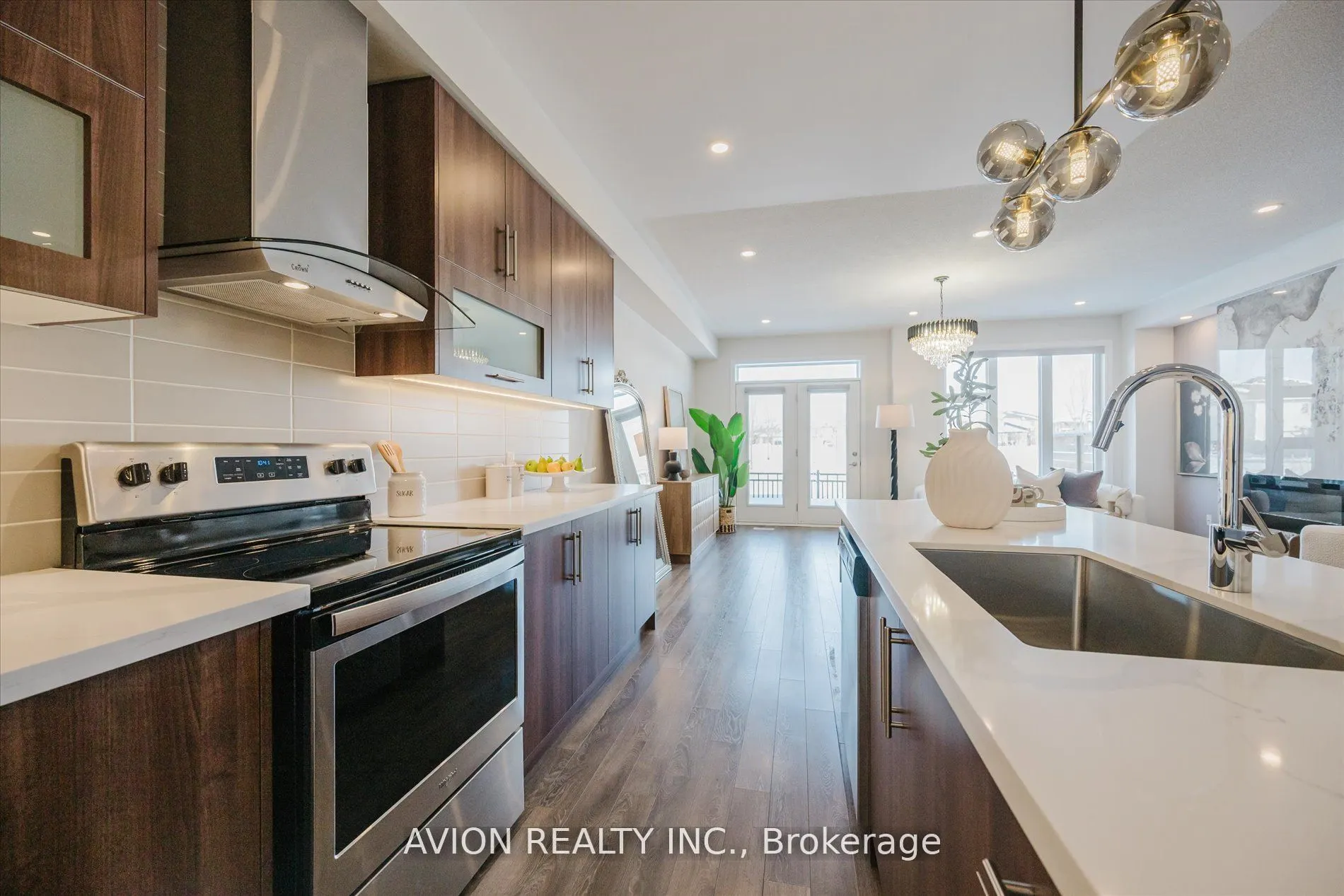 96 Donald Fleming Way N, #124