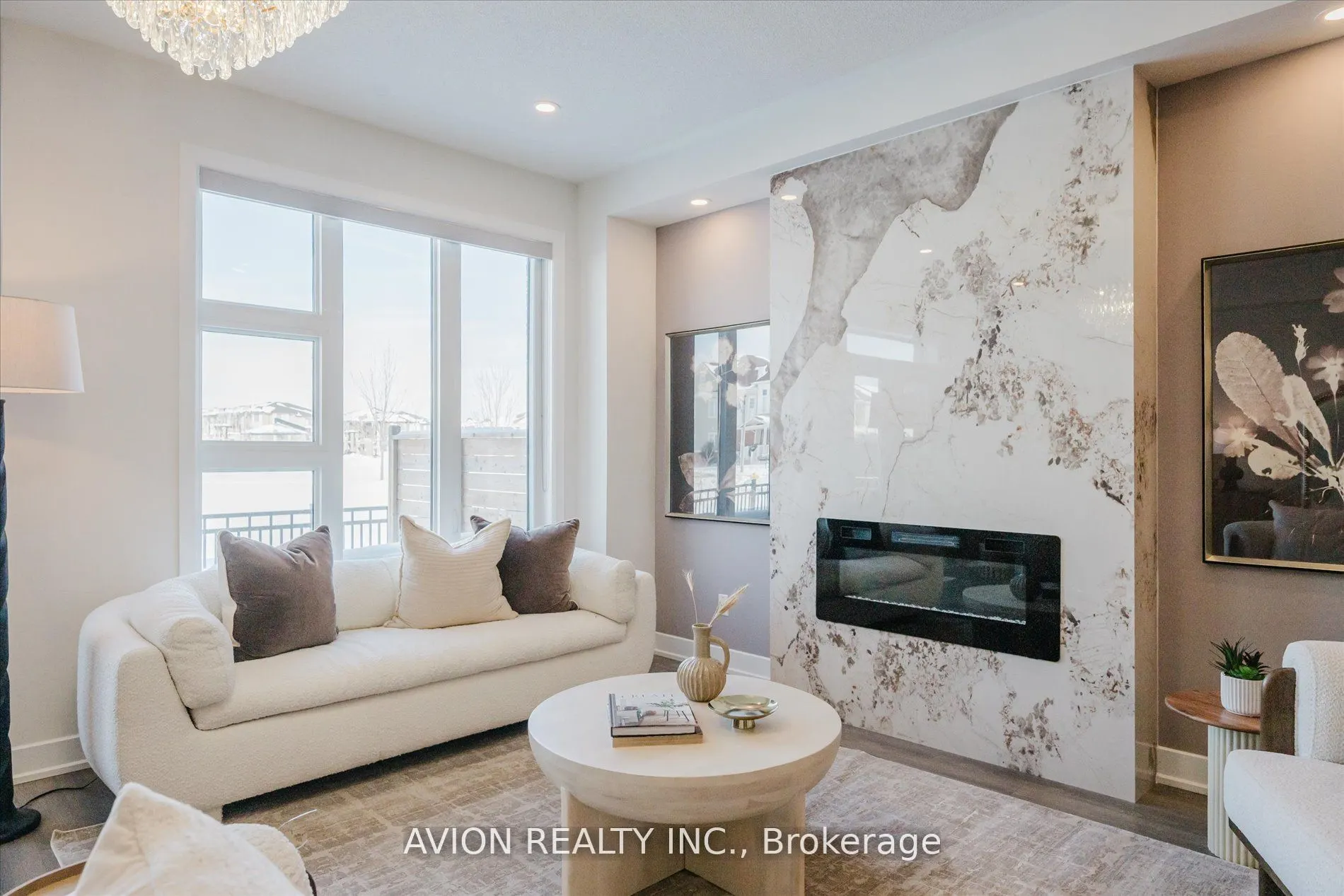 96 Donald Fleming Way N, #124
